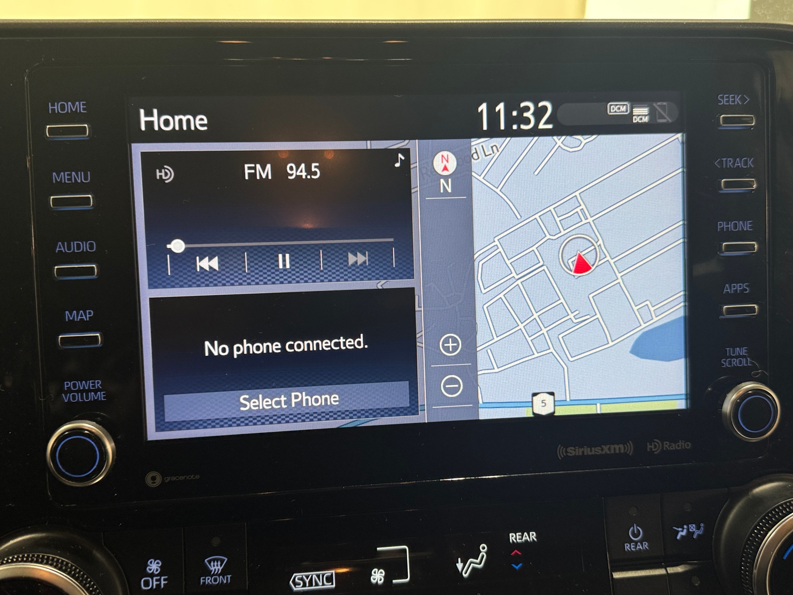 Thumbnail: 2021 Toyota Highlander - 3