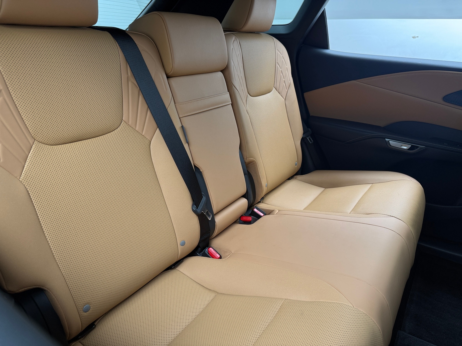 Thumbnail: 2025 Lexus RX - 6