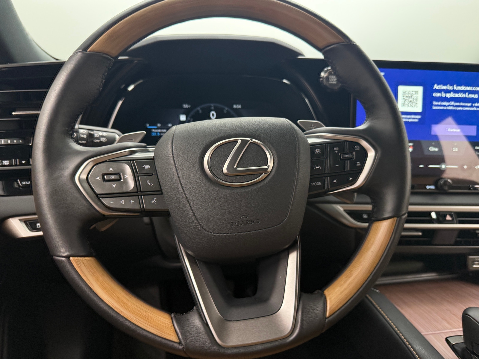 Thumbnail: 2025 Lexus RX - 5