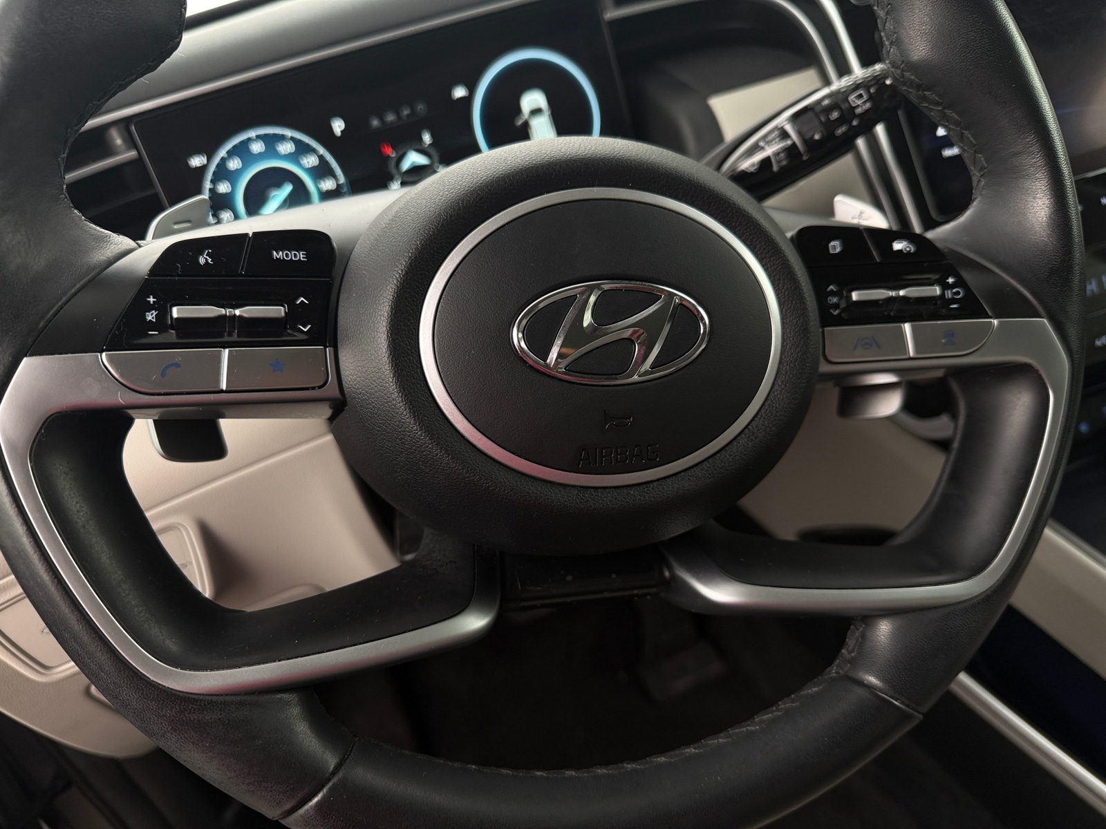 Thumbnail: 2022 Hyundai Tucson - 4