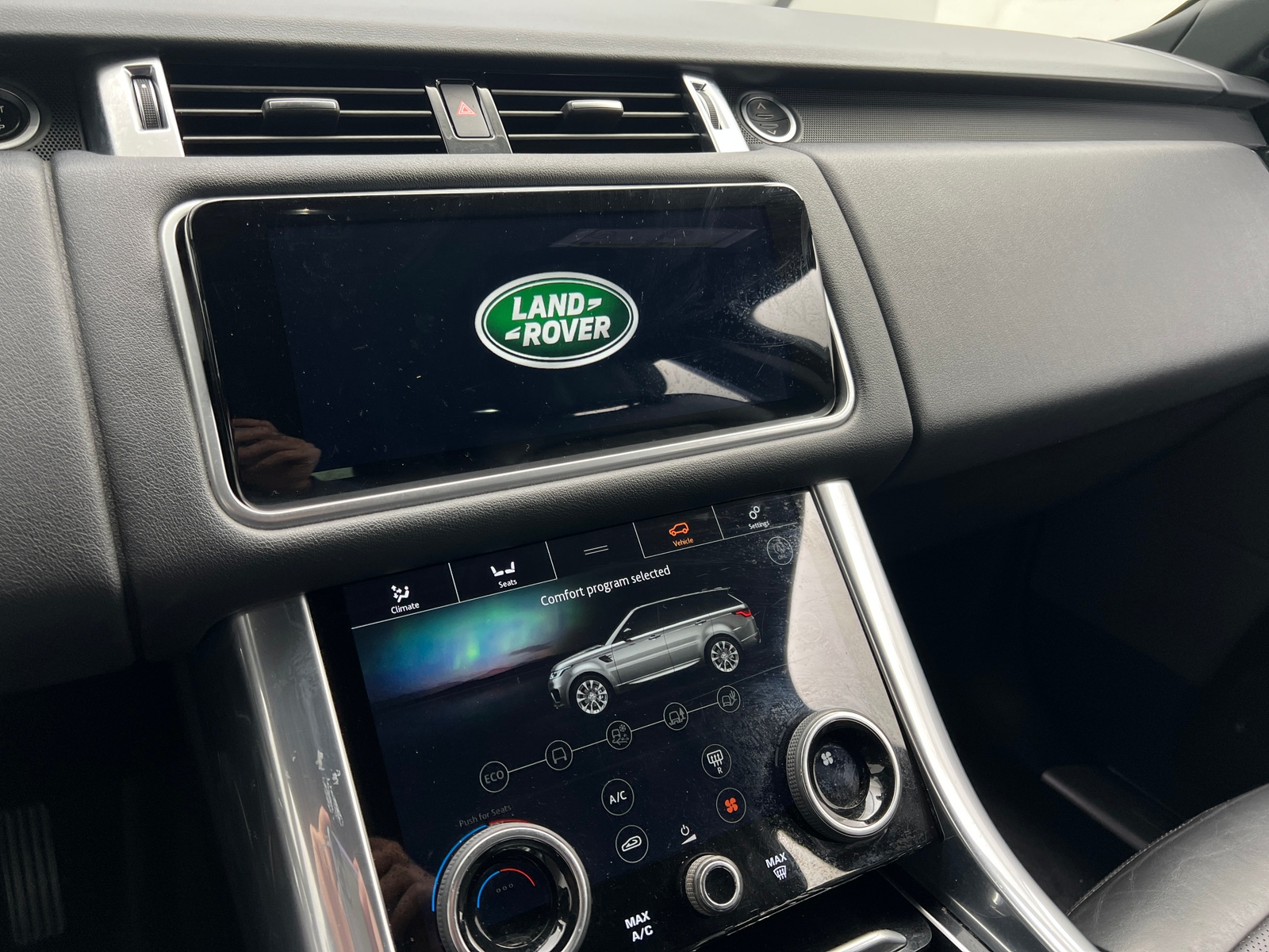 Thumbnail: 2019 Land Rover Range Rover Sport - 3