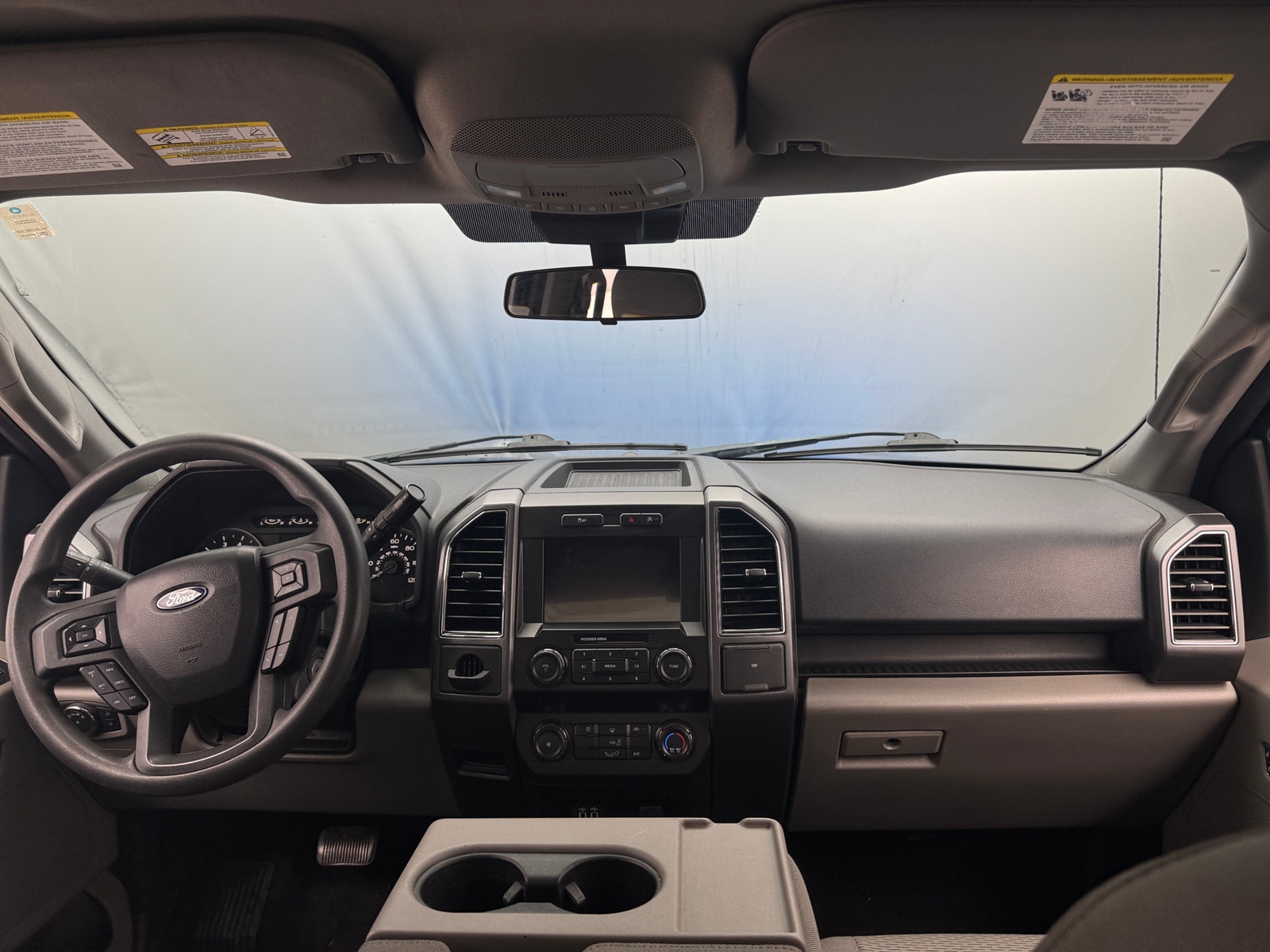 Thumbnail: 2019 Ford Econoline - 3