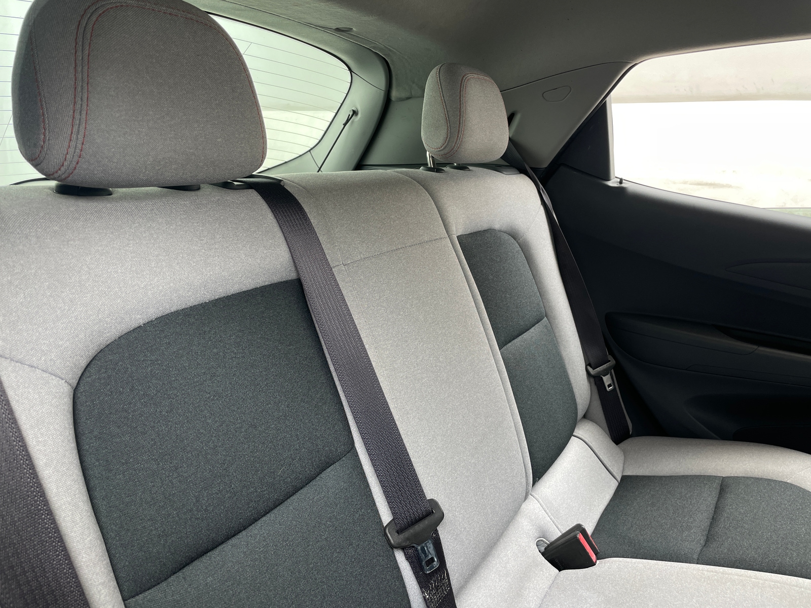 Thumbnail: 2017 Chevrolet Bolt EV - 6