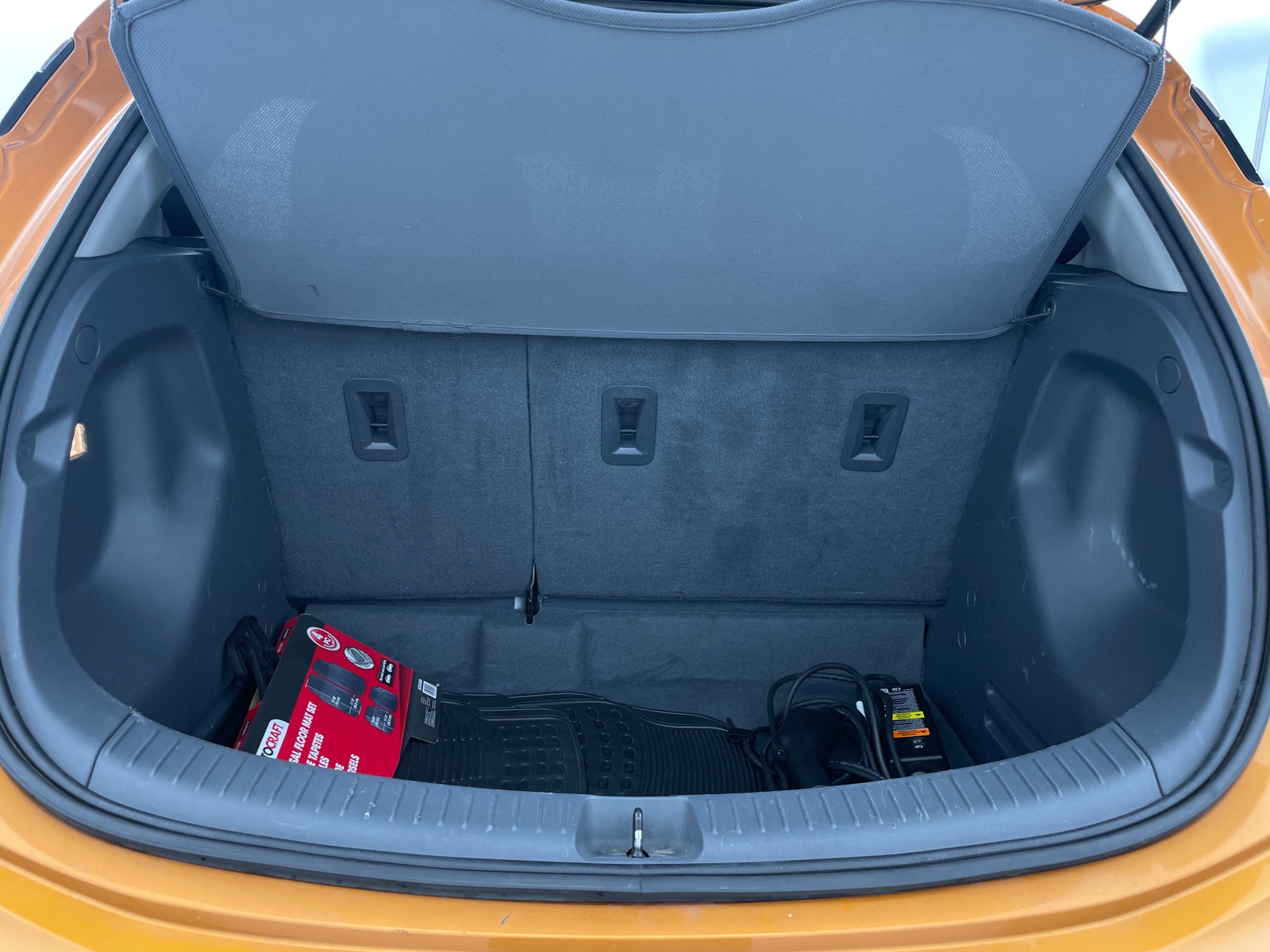 Thumbnail: 2017 Chevrolet Bolt EV - 7