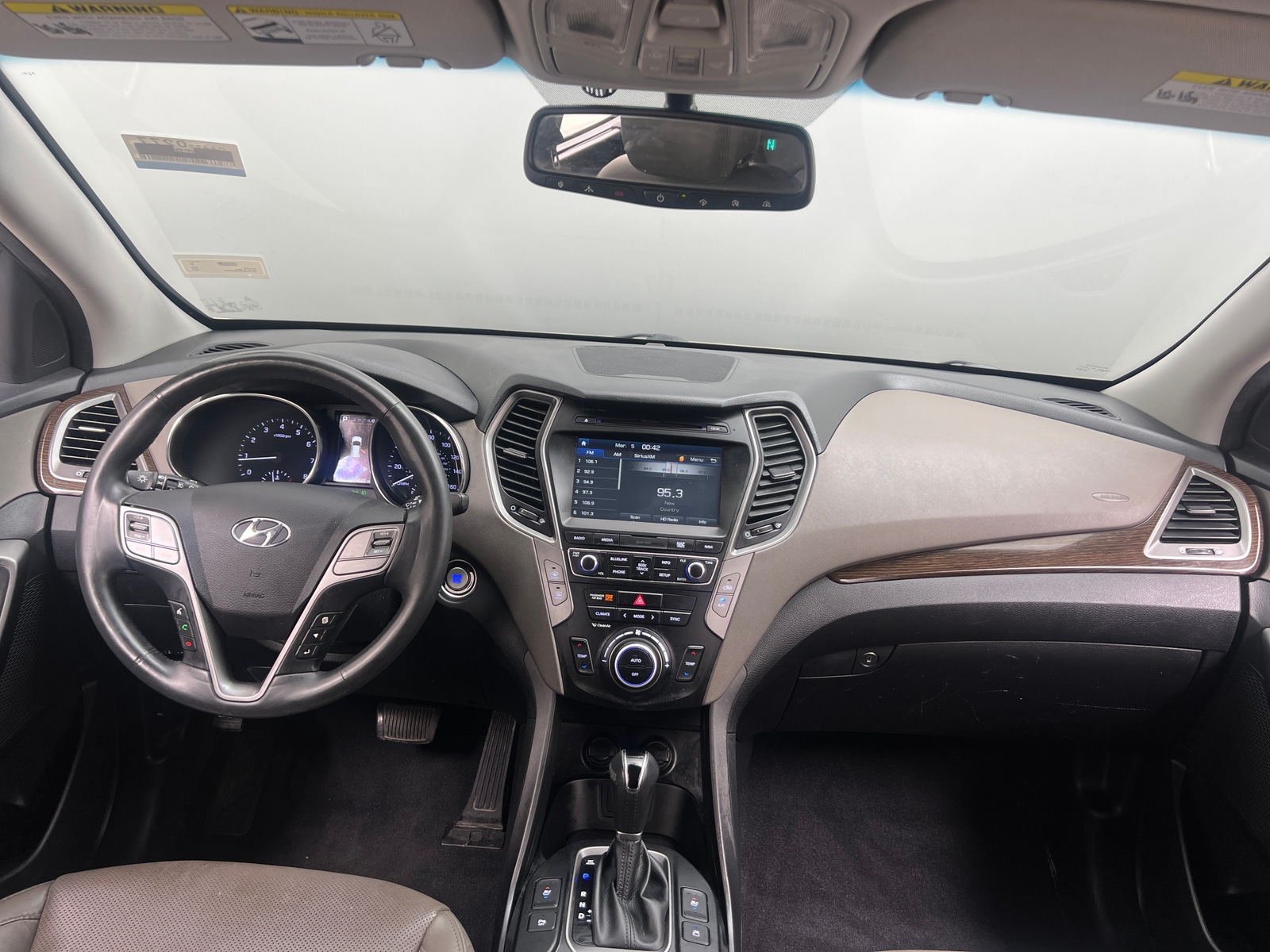 Thumbnail: 2017 Hyundai Santa Fe - 2