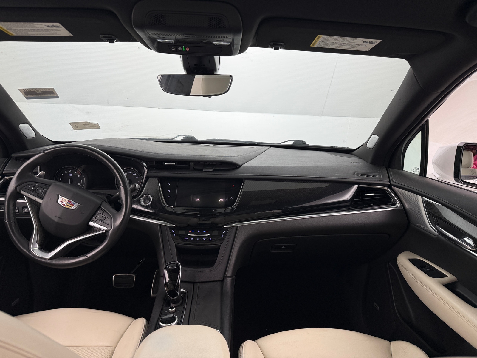 Thumbnail: 2023 Cadillac XT6 - 2