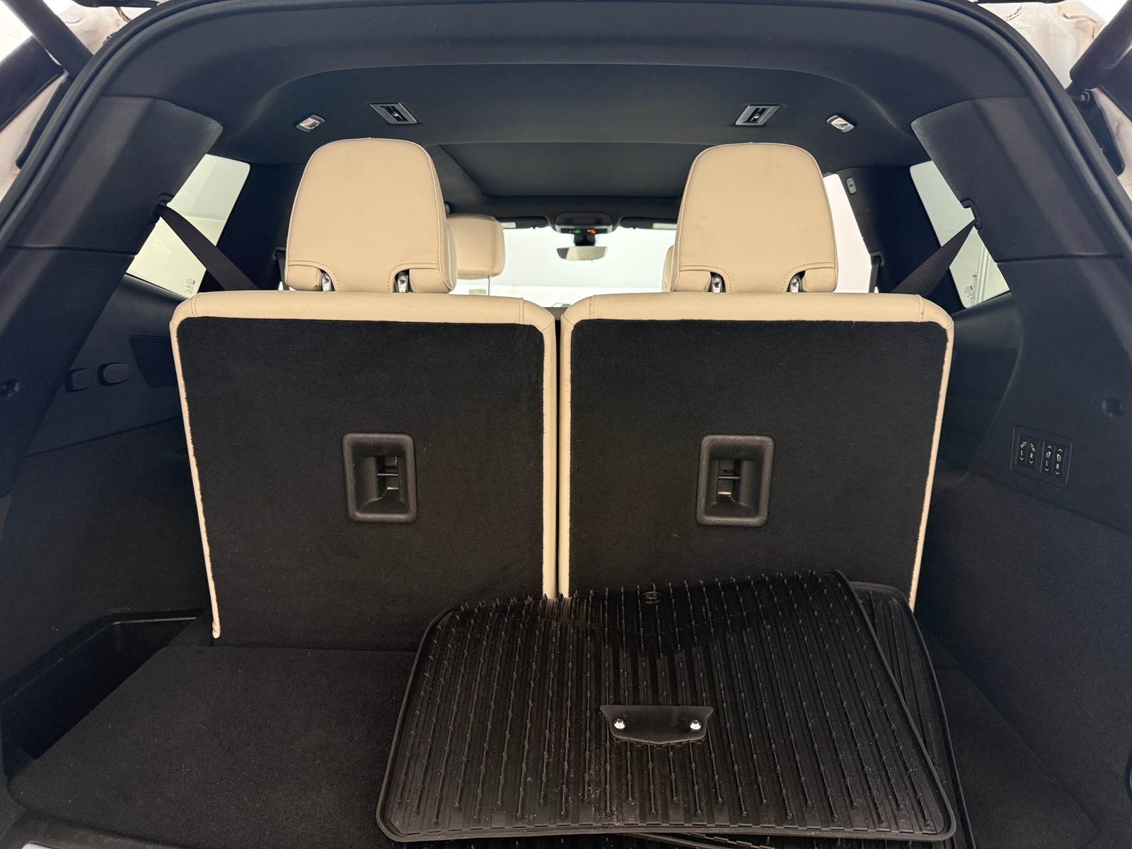 Thumbnail: 2023 Cadillac XT6 - 6