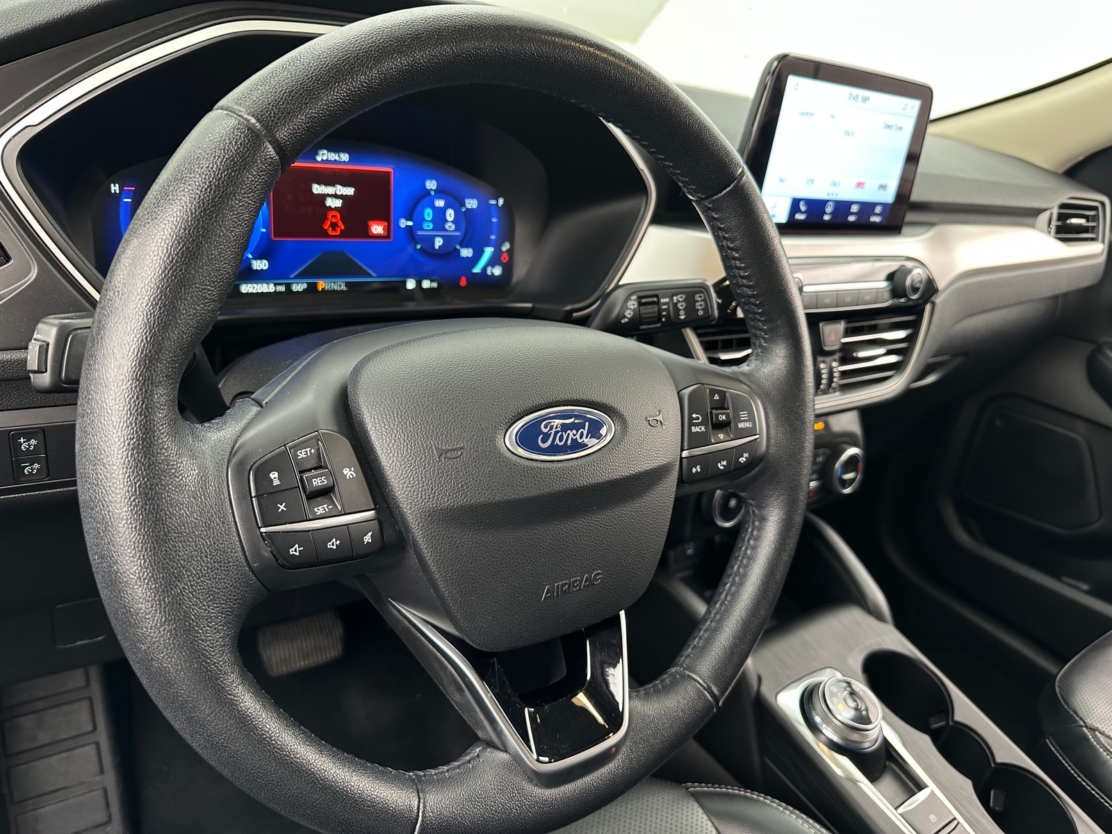 Thumbnail: 2020 Ford Escape - 4