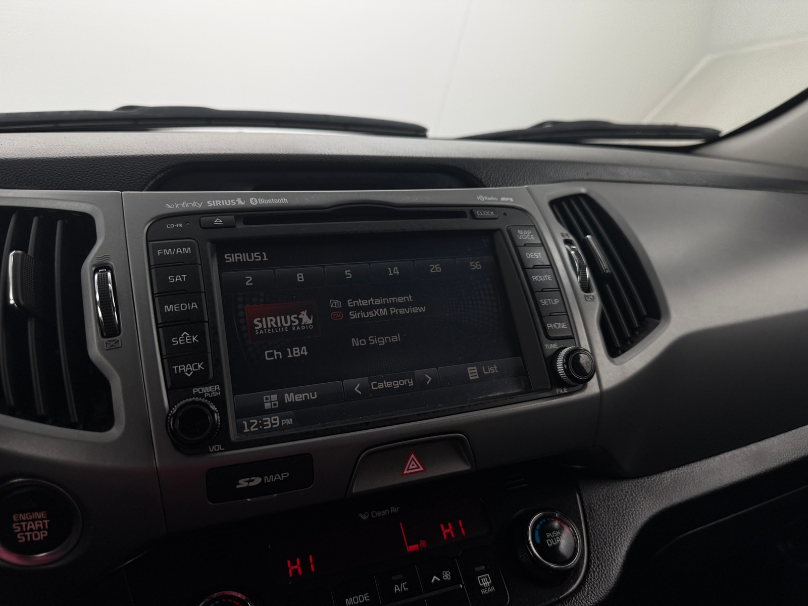 Thumbnail: 2016 Kia Sportage - 3