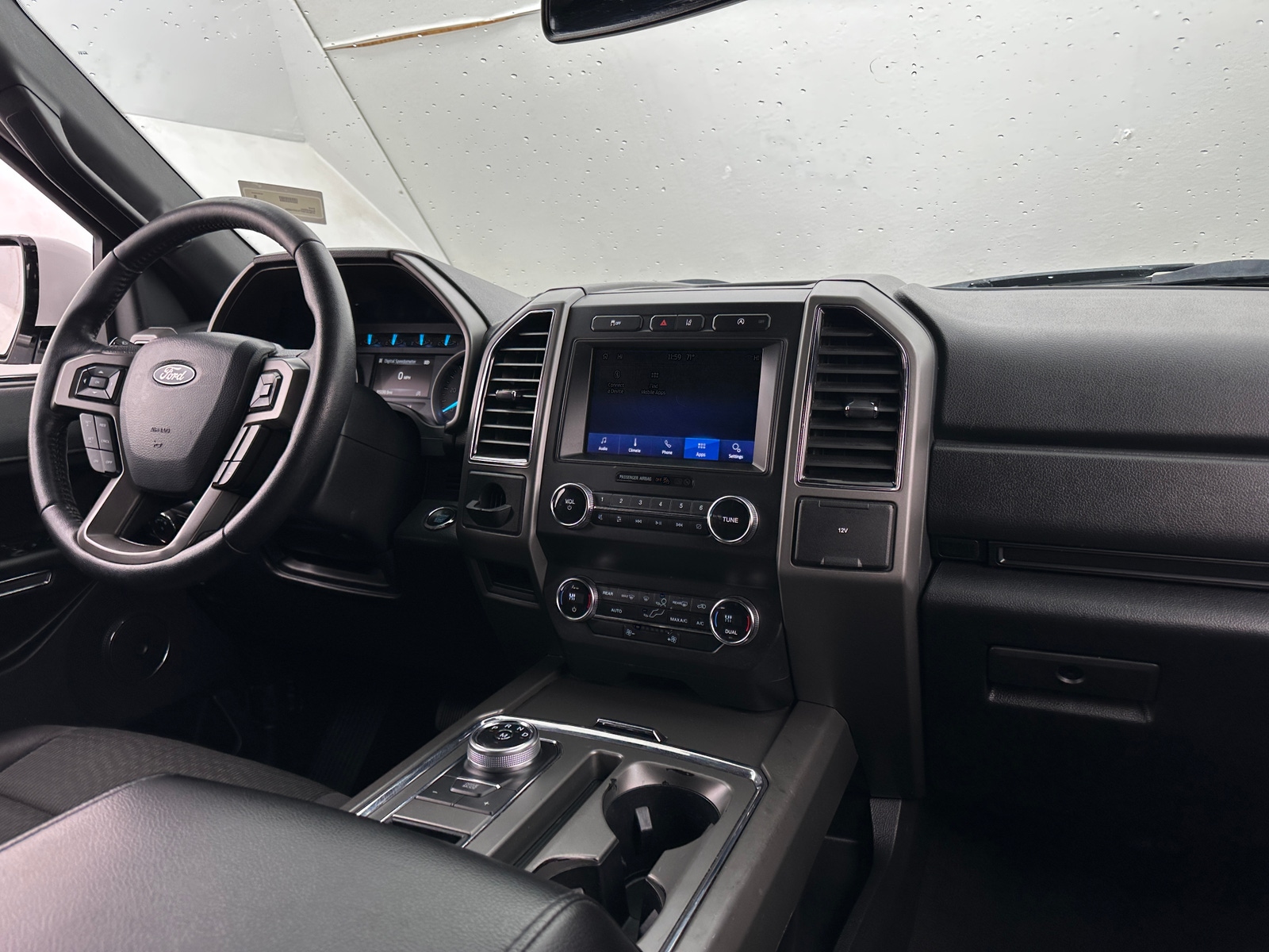 Thumbnail: 2020 Ford Expedition - 3