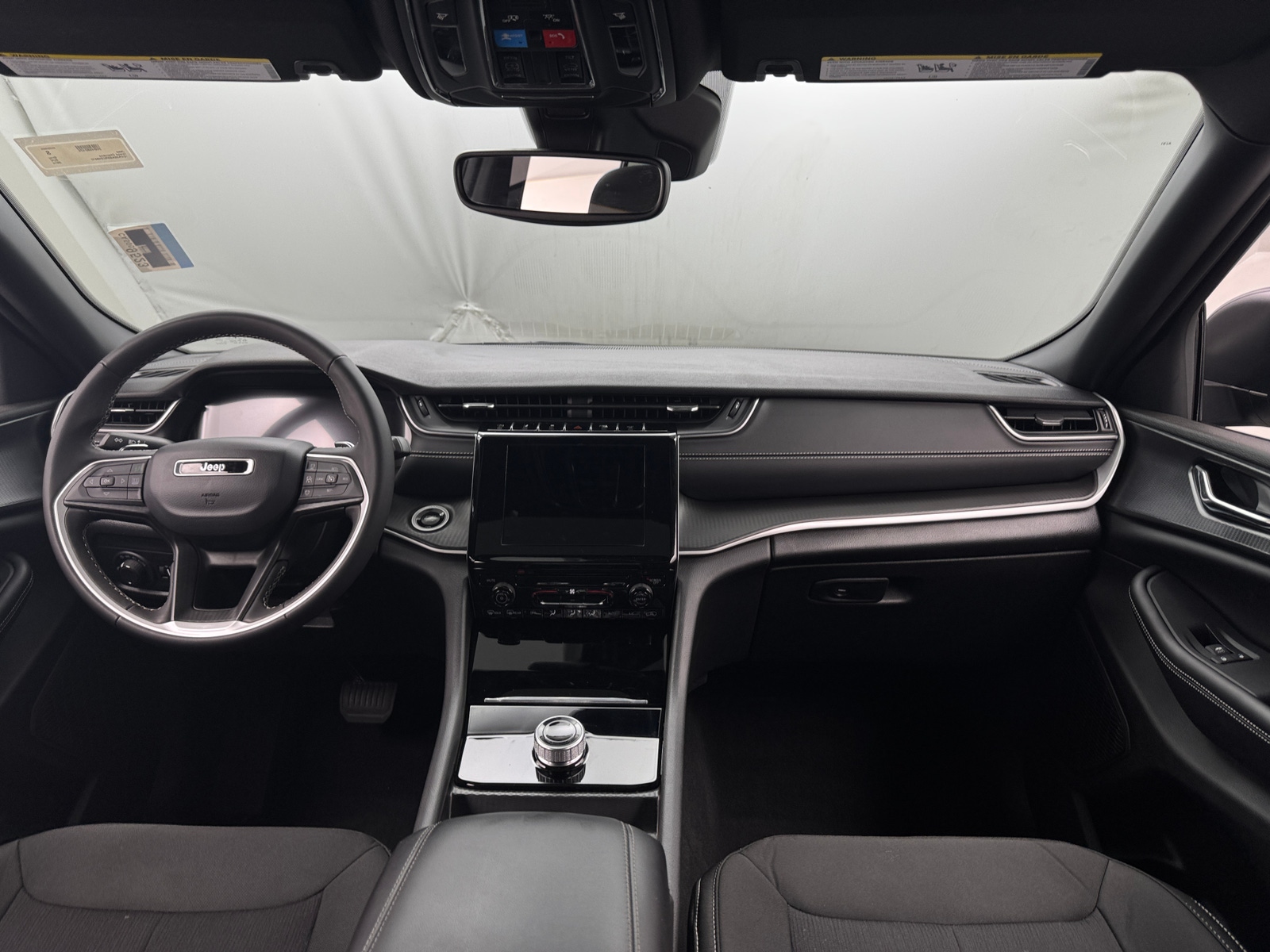 Thumbnail: 2024 Jeep Grand Cherokee - 3