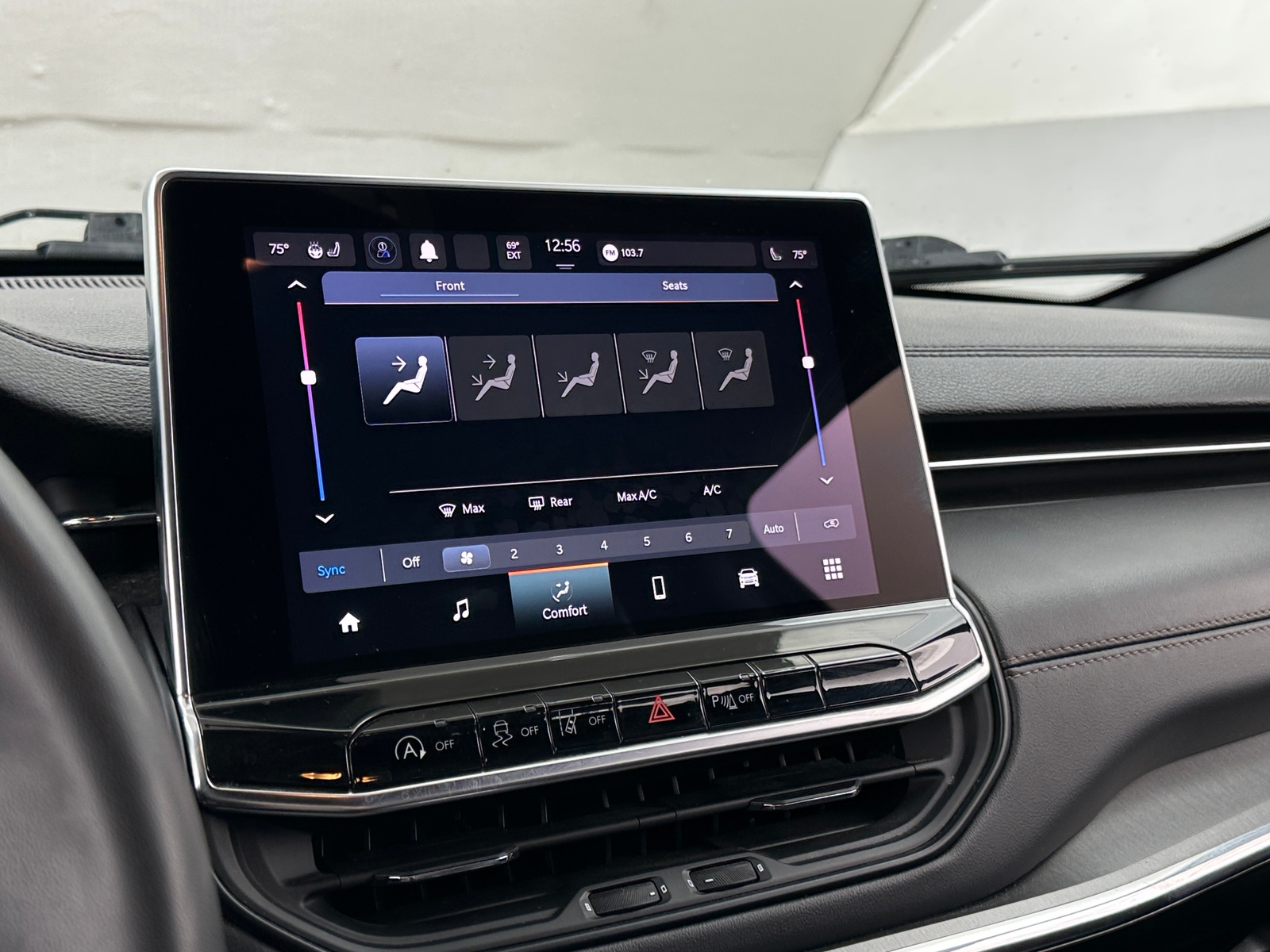 Thumbnail: 2023 Jeep Compass - 3