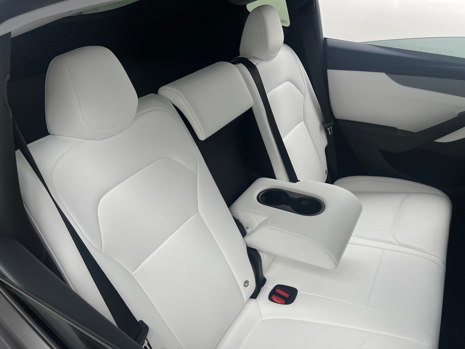 Thumbnail: 2026 Tesla Model Y - 4