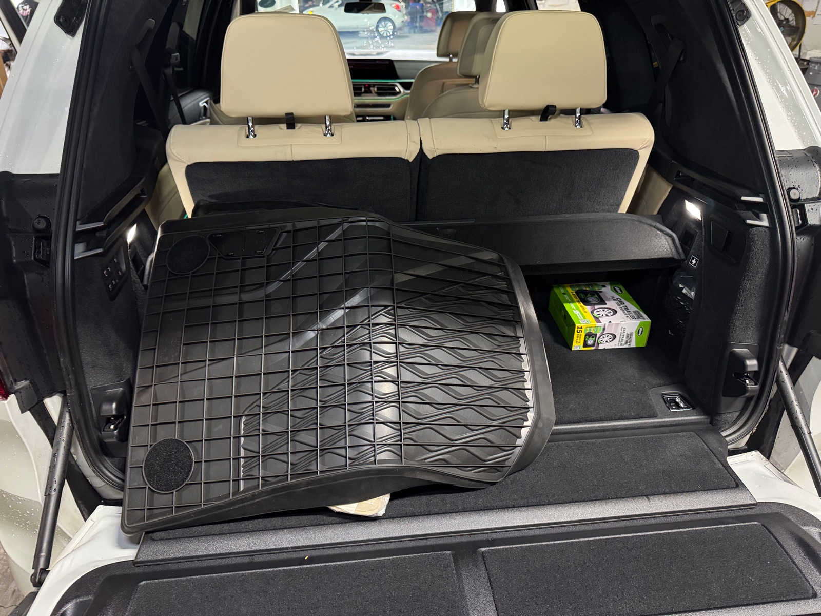 Thumbnail: 2021 BMW X7 - 6