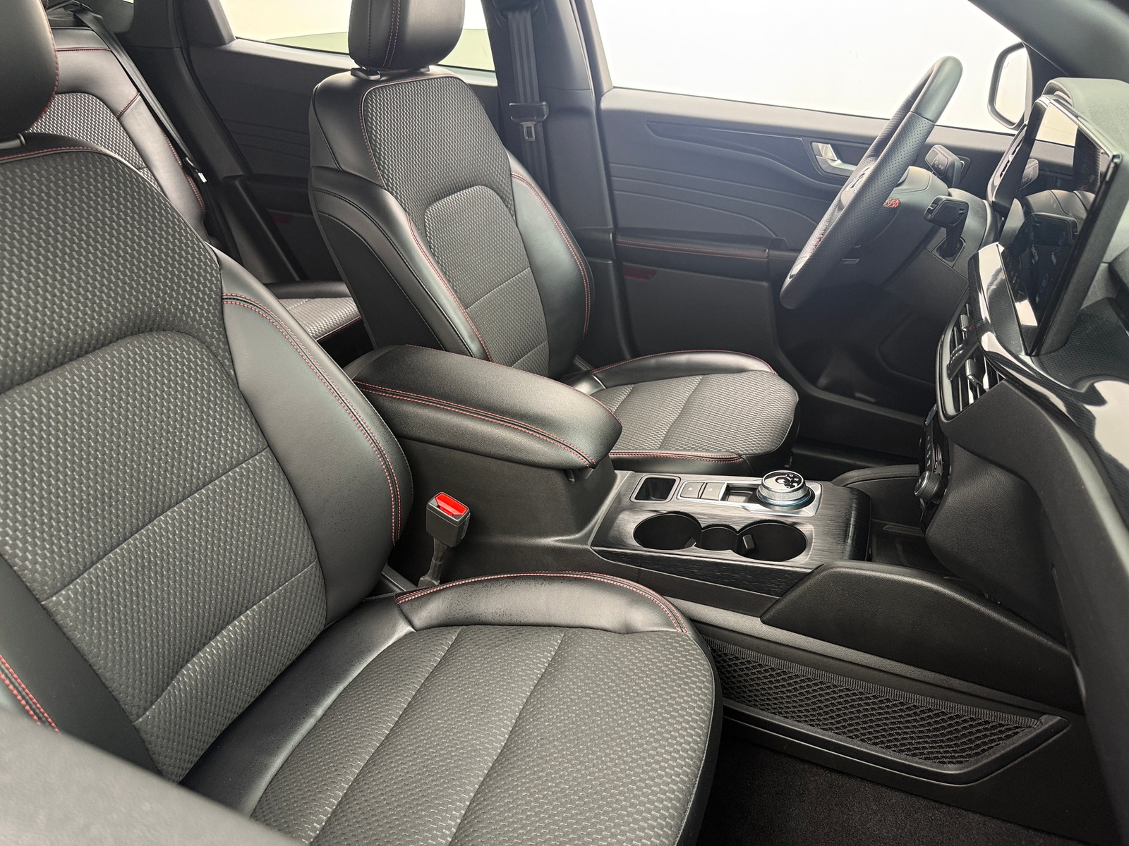 Thumbnail: 2023 Ford Escape - 2