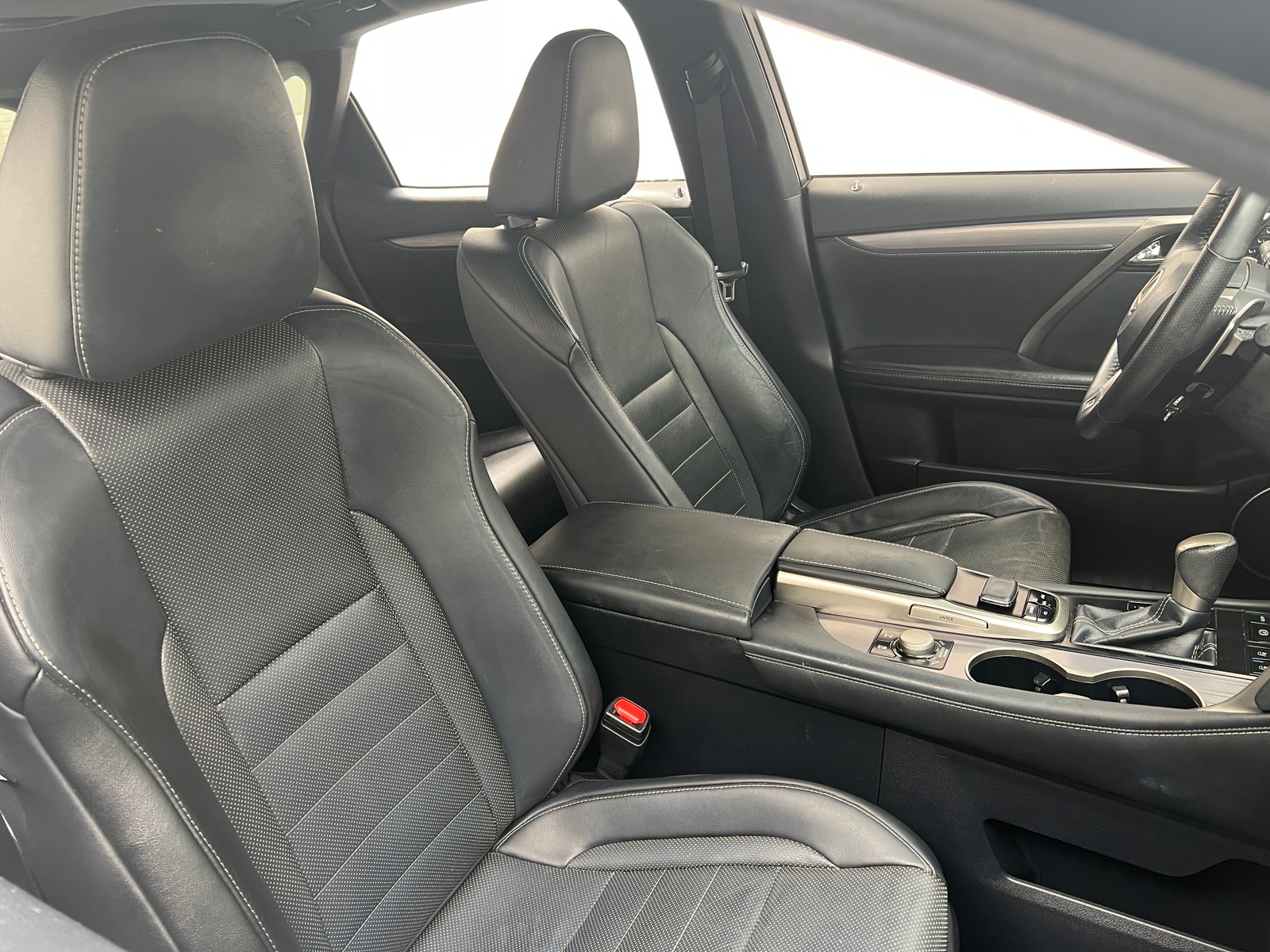 Thumbnail: 2017 Lexus RX - 2