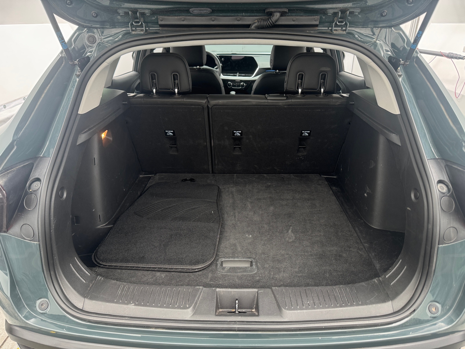 Thumbnail: 2025 Chevrolet Trax - 7