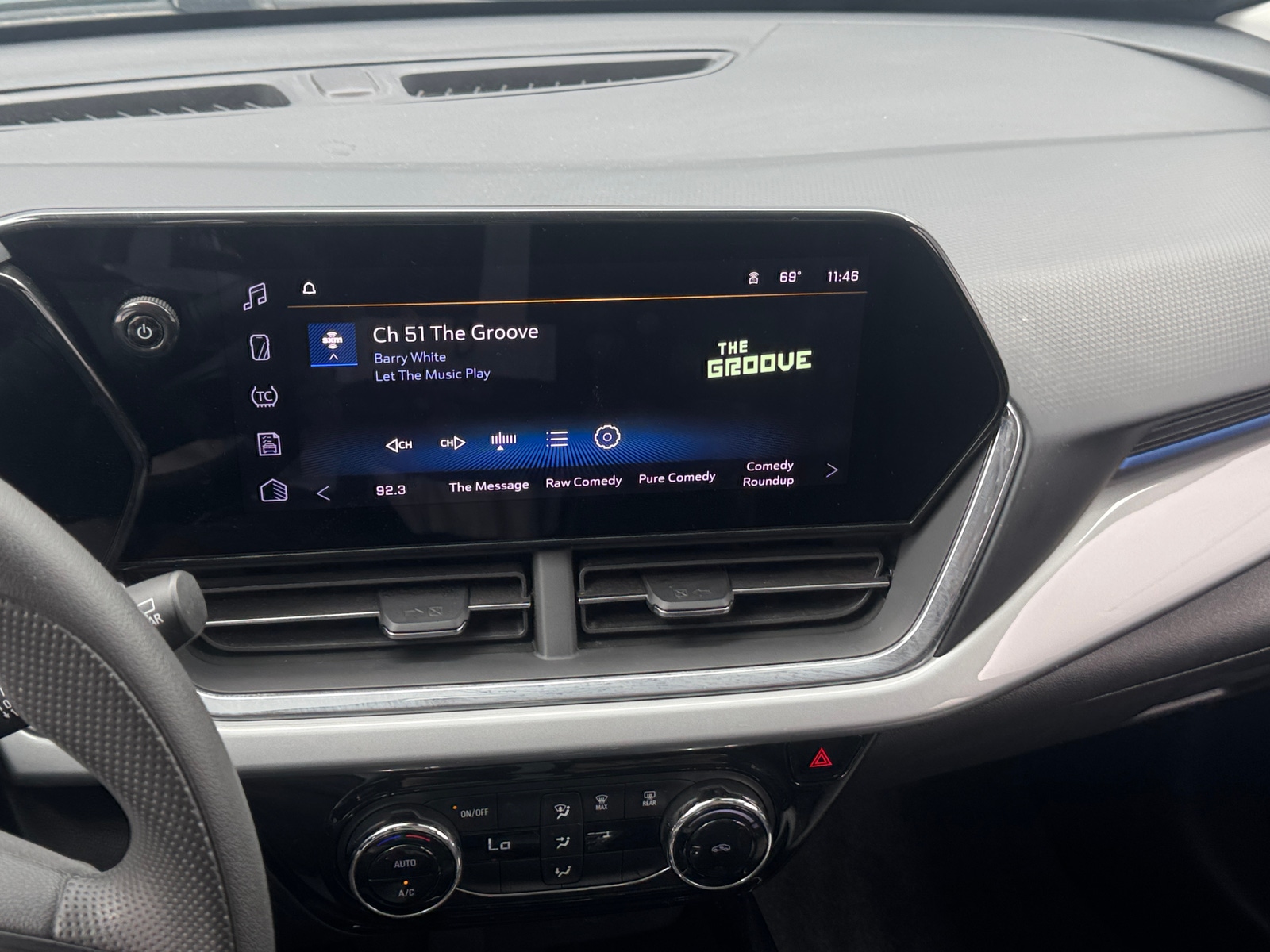 Thumbnail: 2025 Chevrolet Trax - 4