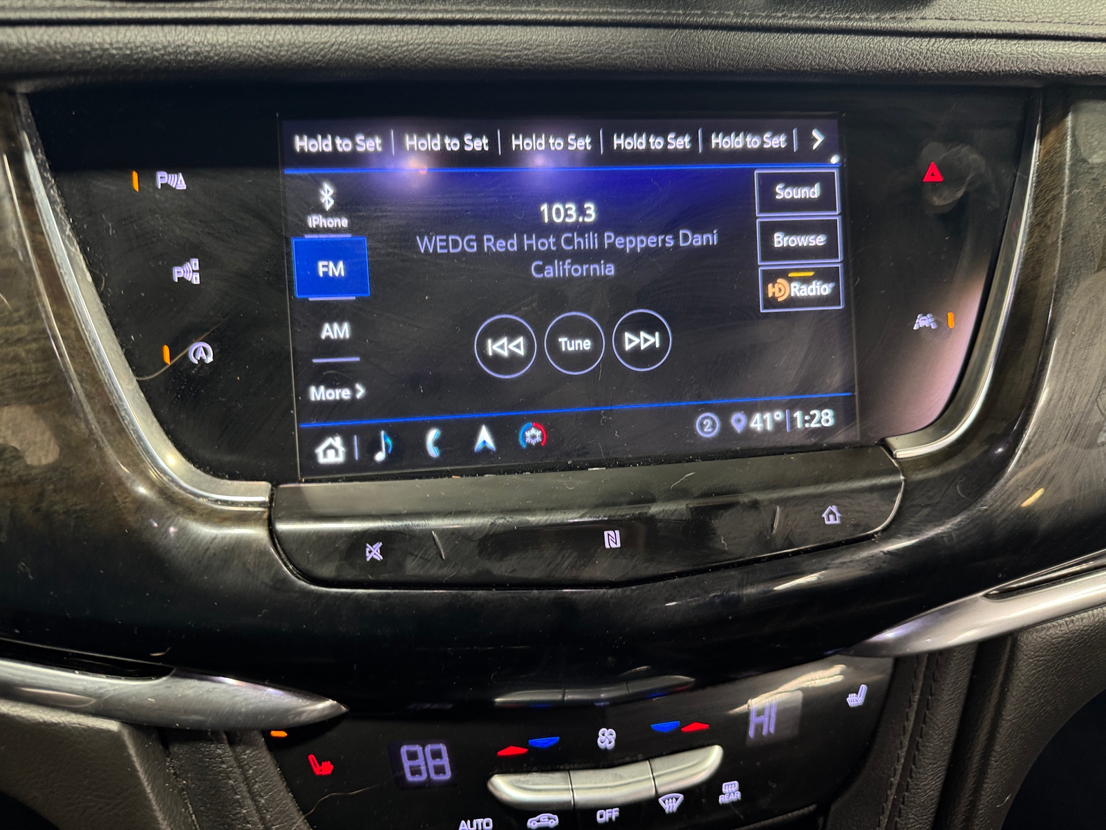 Thumbnail: 2020 Cadillac XT6 - 3