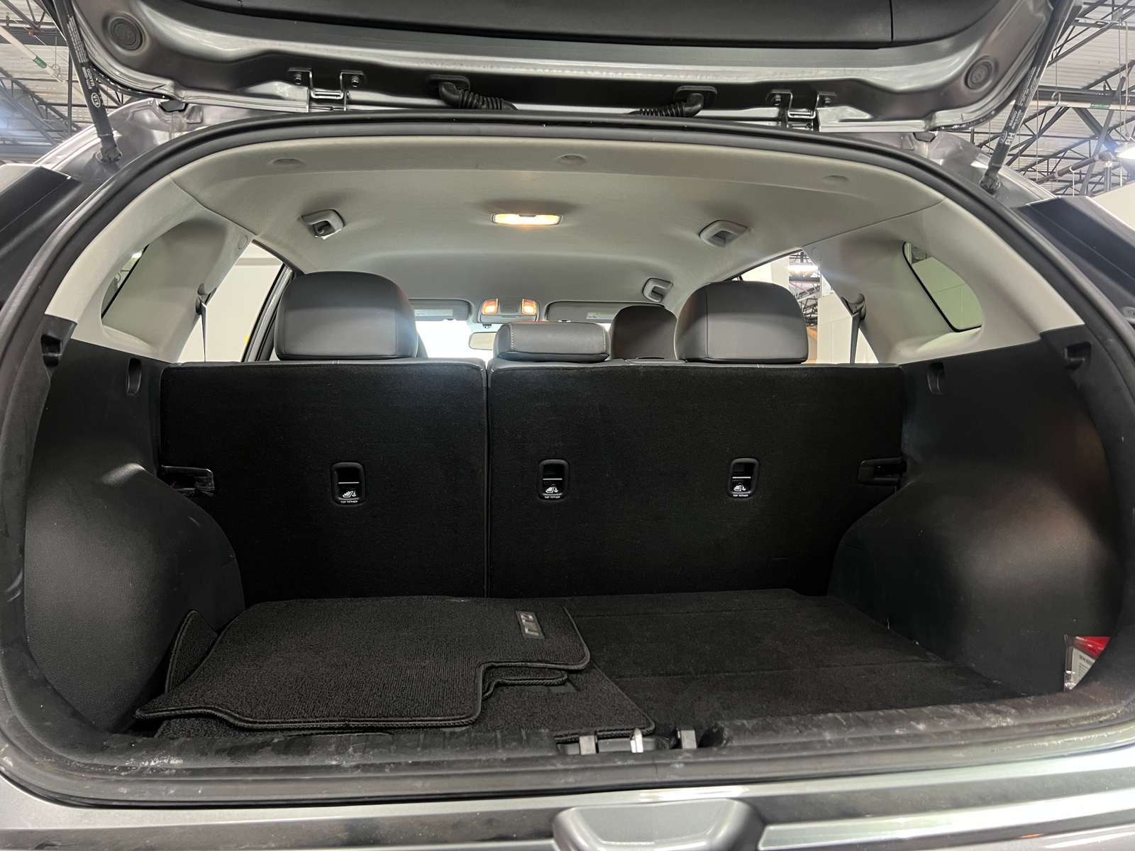 Thumbnail: 2017 Kia Niro - 6