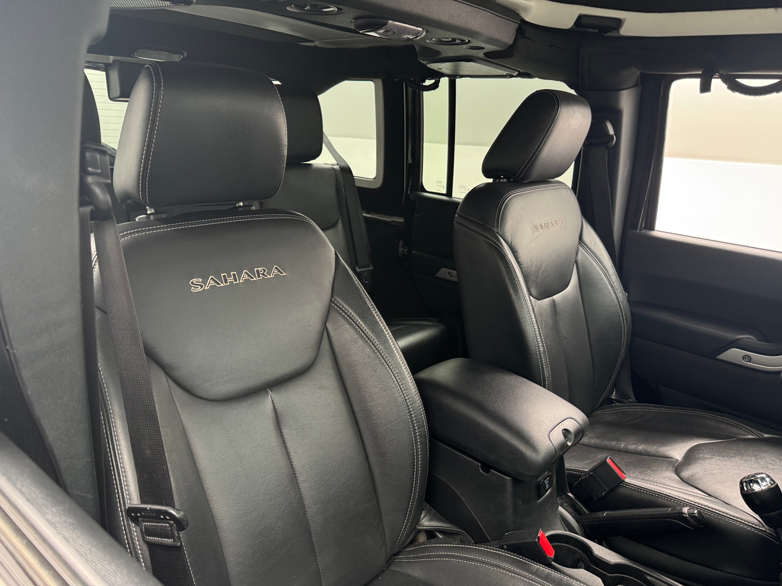 Thumbnail: 2017 Jeep Wrangler - 2