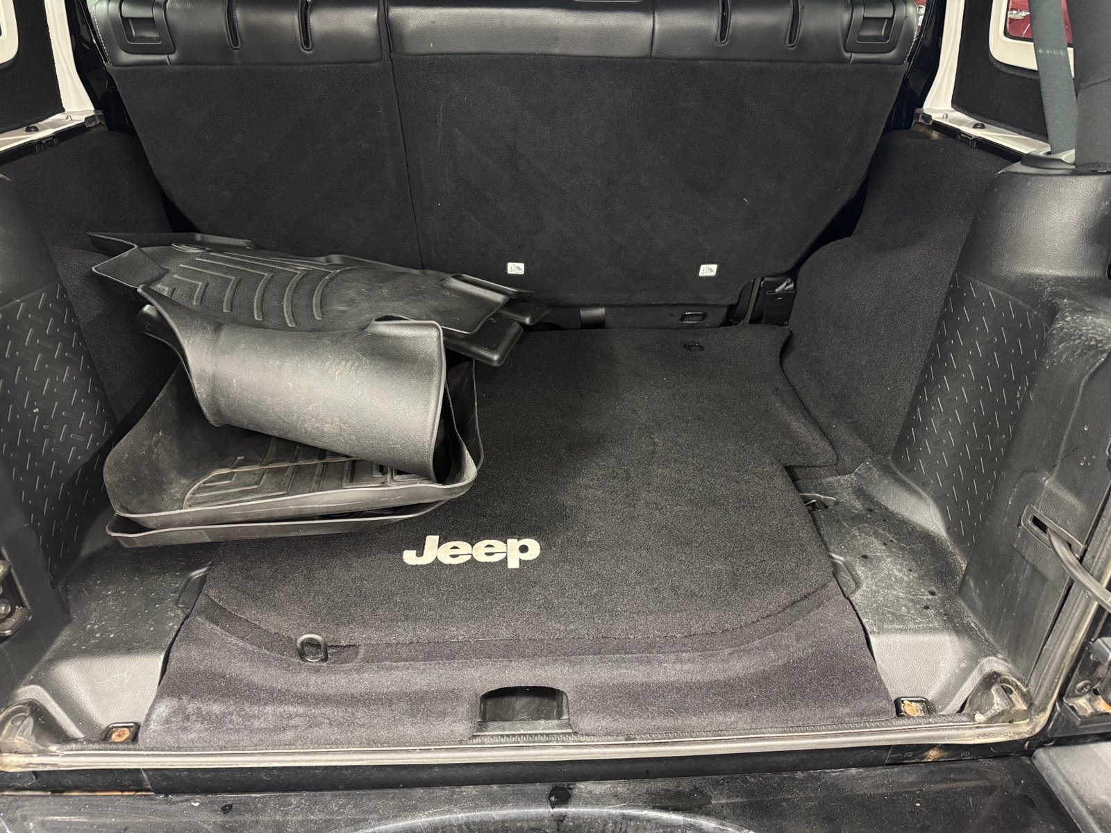 Thumbnail: 2017 Jeep Wrangler - 7