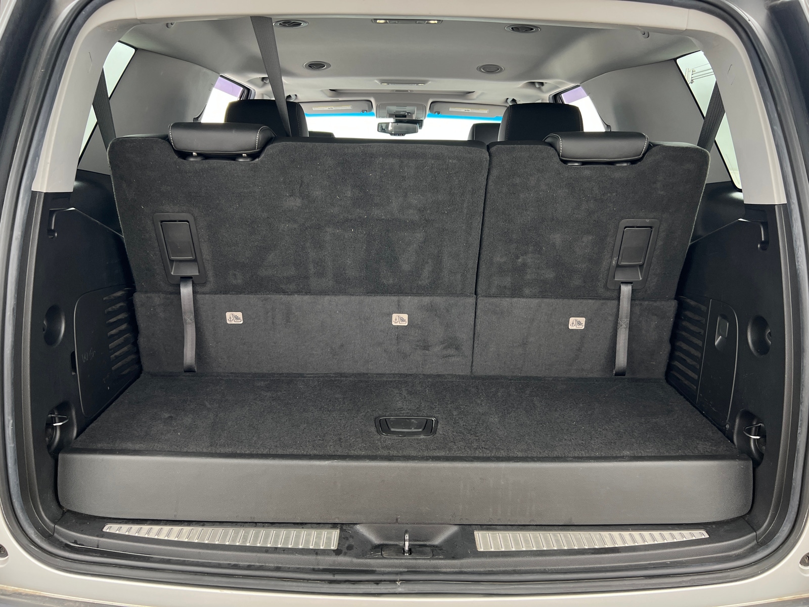 Thumbnail: 2018 Chevrolet Tahoe - 6