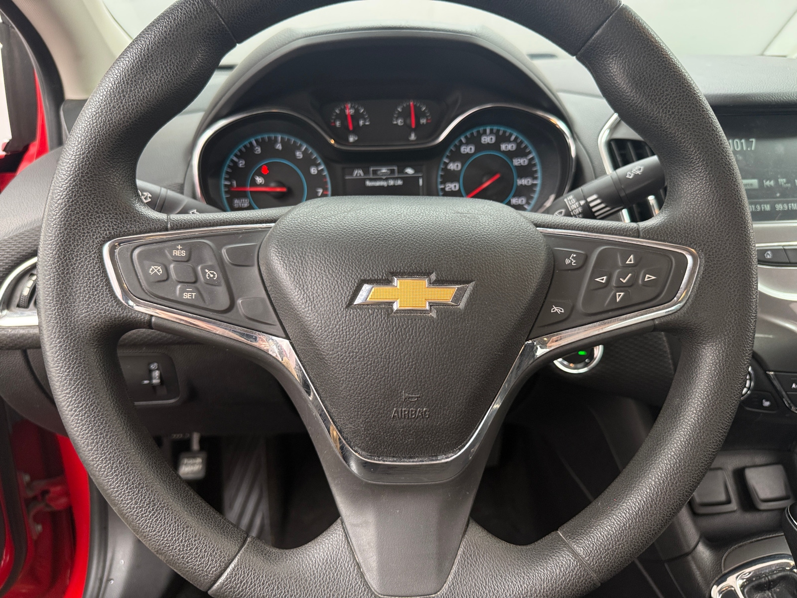 Thumbnail: 2017 Chevrolet Cruze - 5