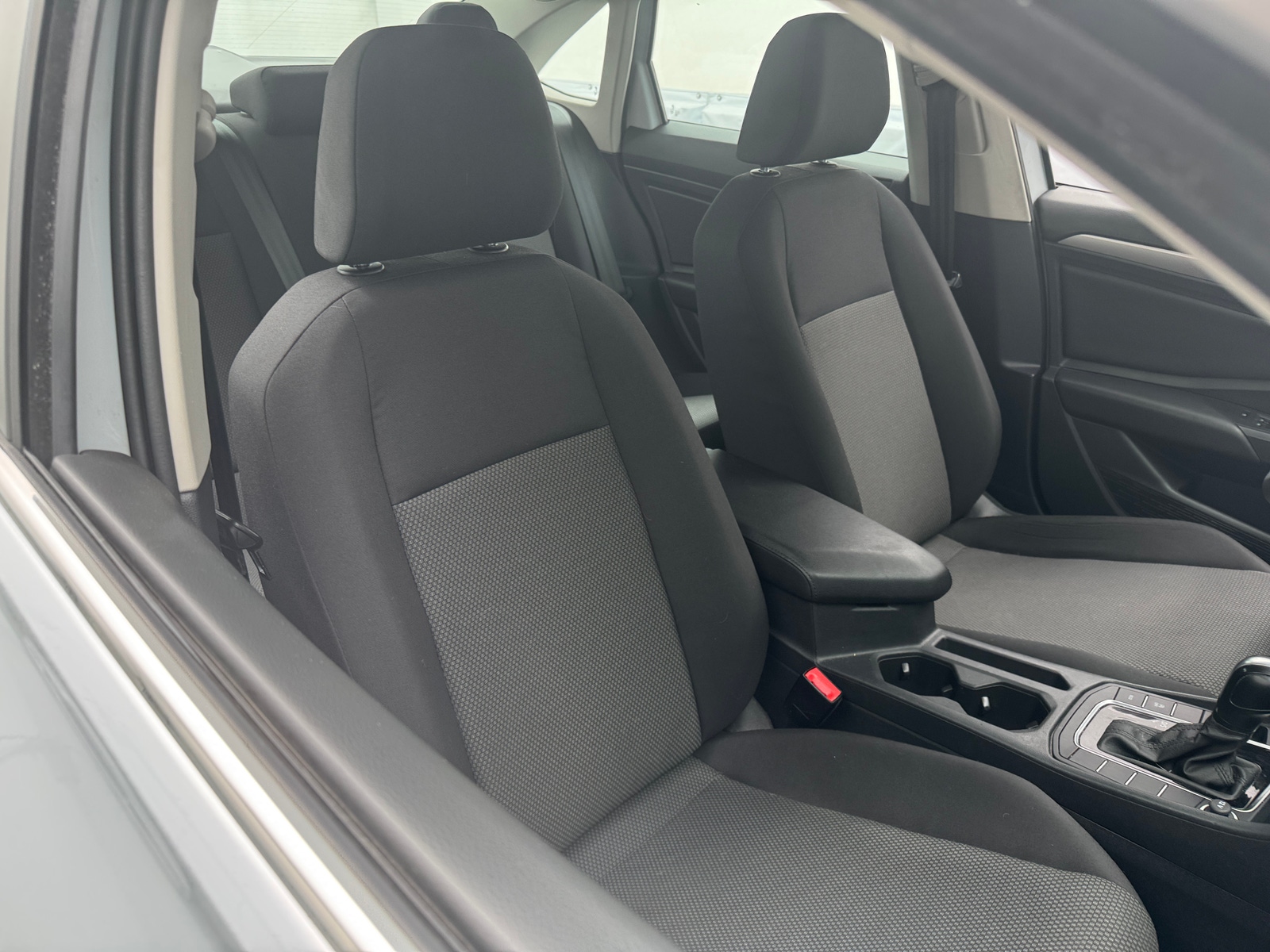 Thumbnail: 2019 Volkswagen Jetta - 2