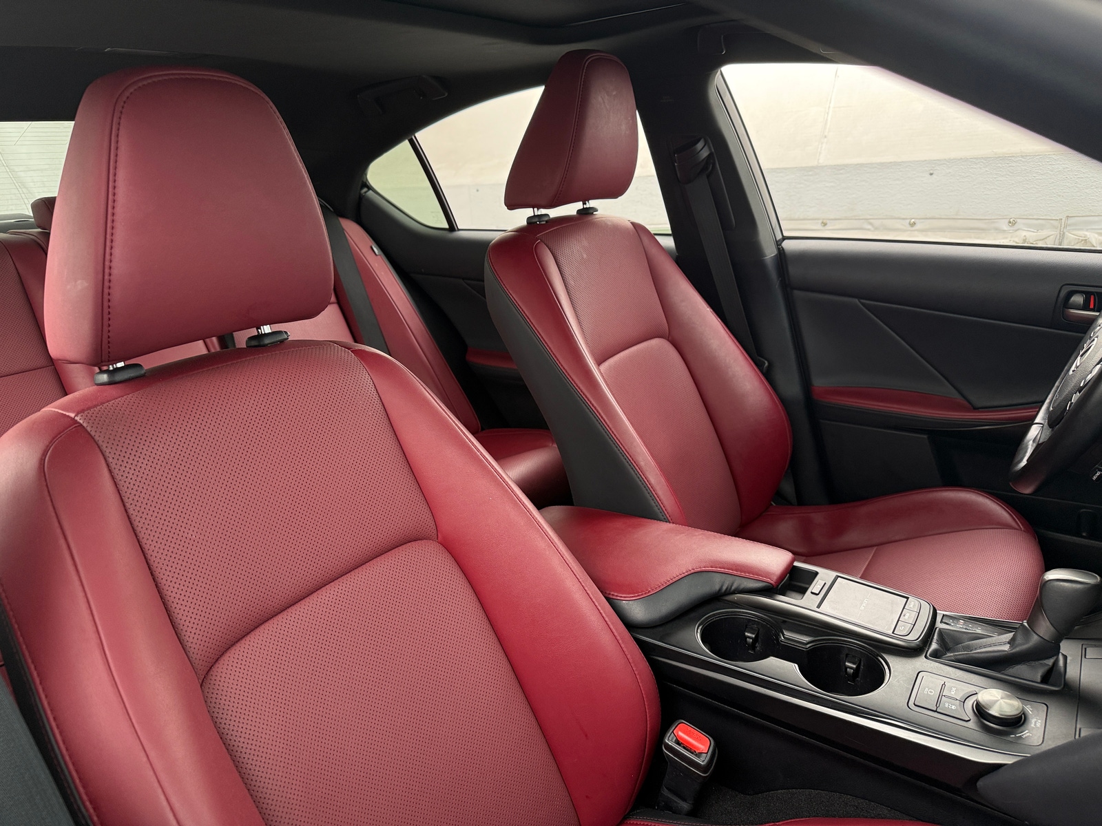 Thumbnail: 2024 Lexus IS - 2