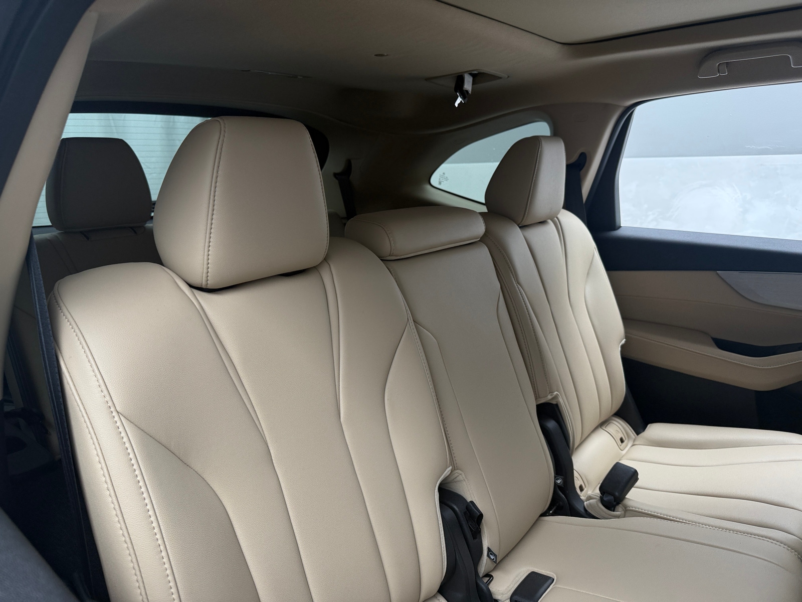 Thumbnail: 2023 Acura MDX - 5