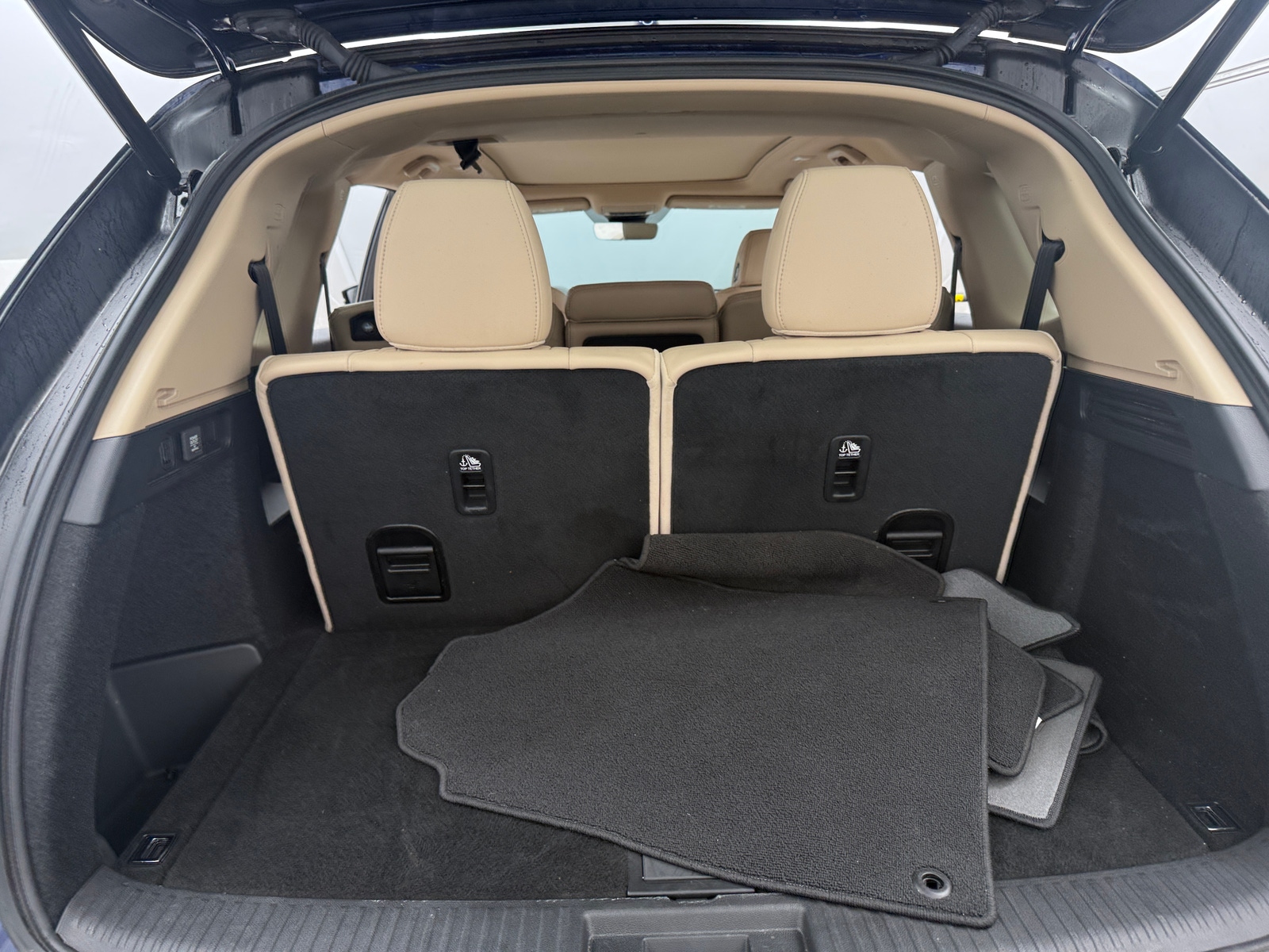 Thumbnail: 2023 Acura MDX - 6