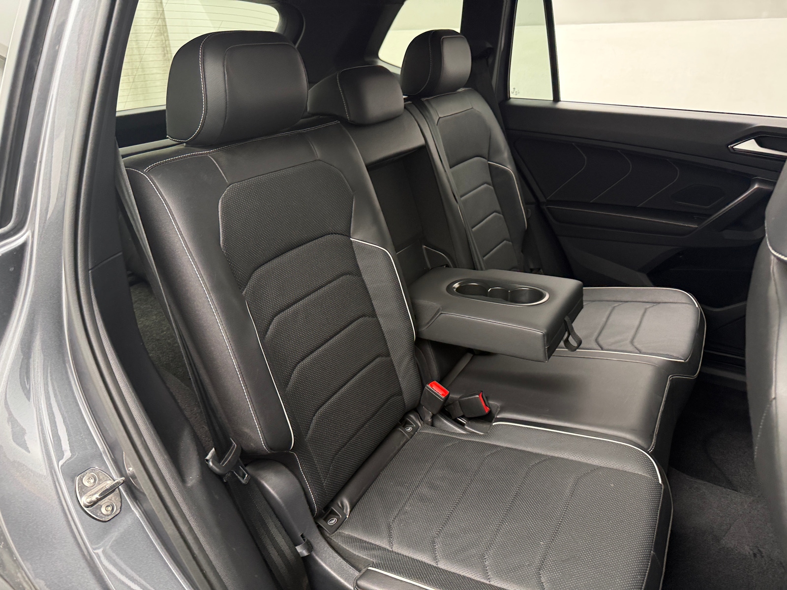 Thumbnail: 2024 Volkswagen Tiguan - 5