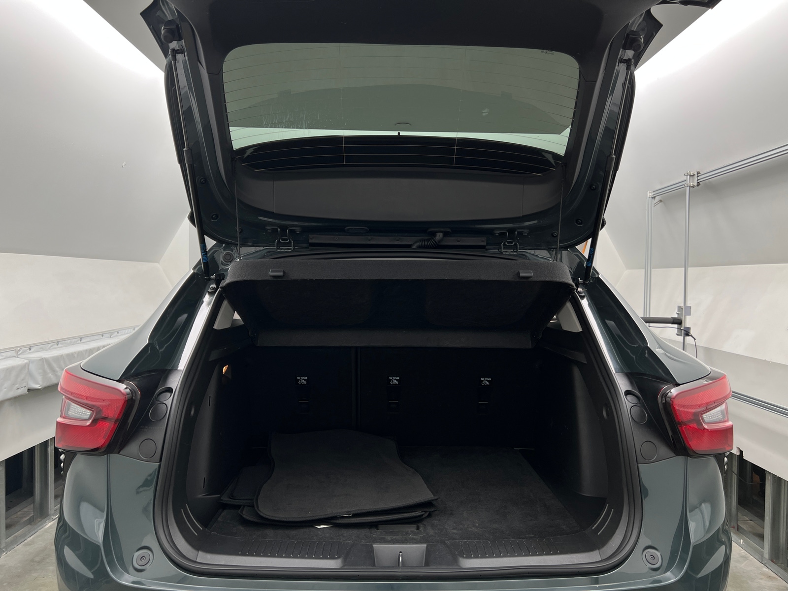 Thumbnail: 2025 Chevrolet Trax - 7