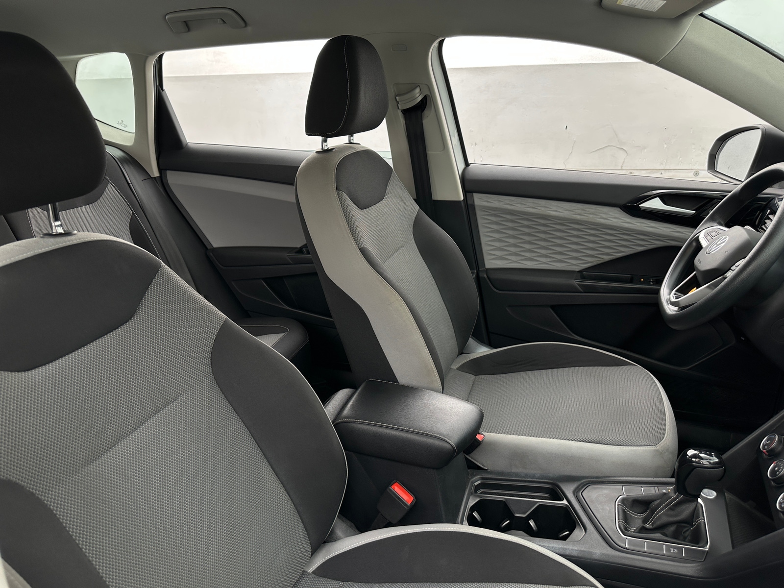 Thumbnail: 2022 Volkswagen Taos - 2