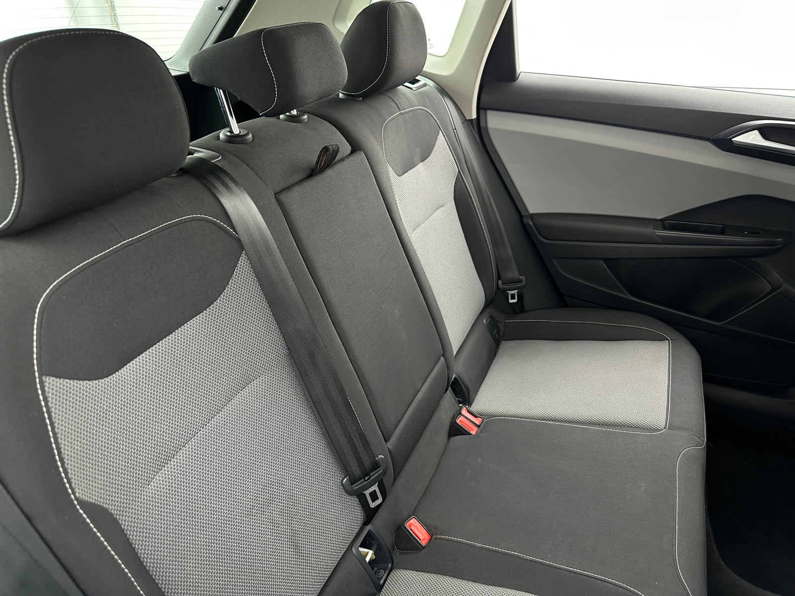 Thumbnail: 2022 Volkswagen Taos - 6