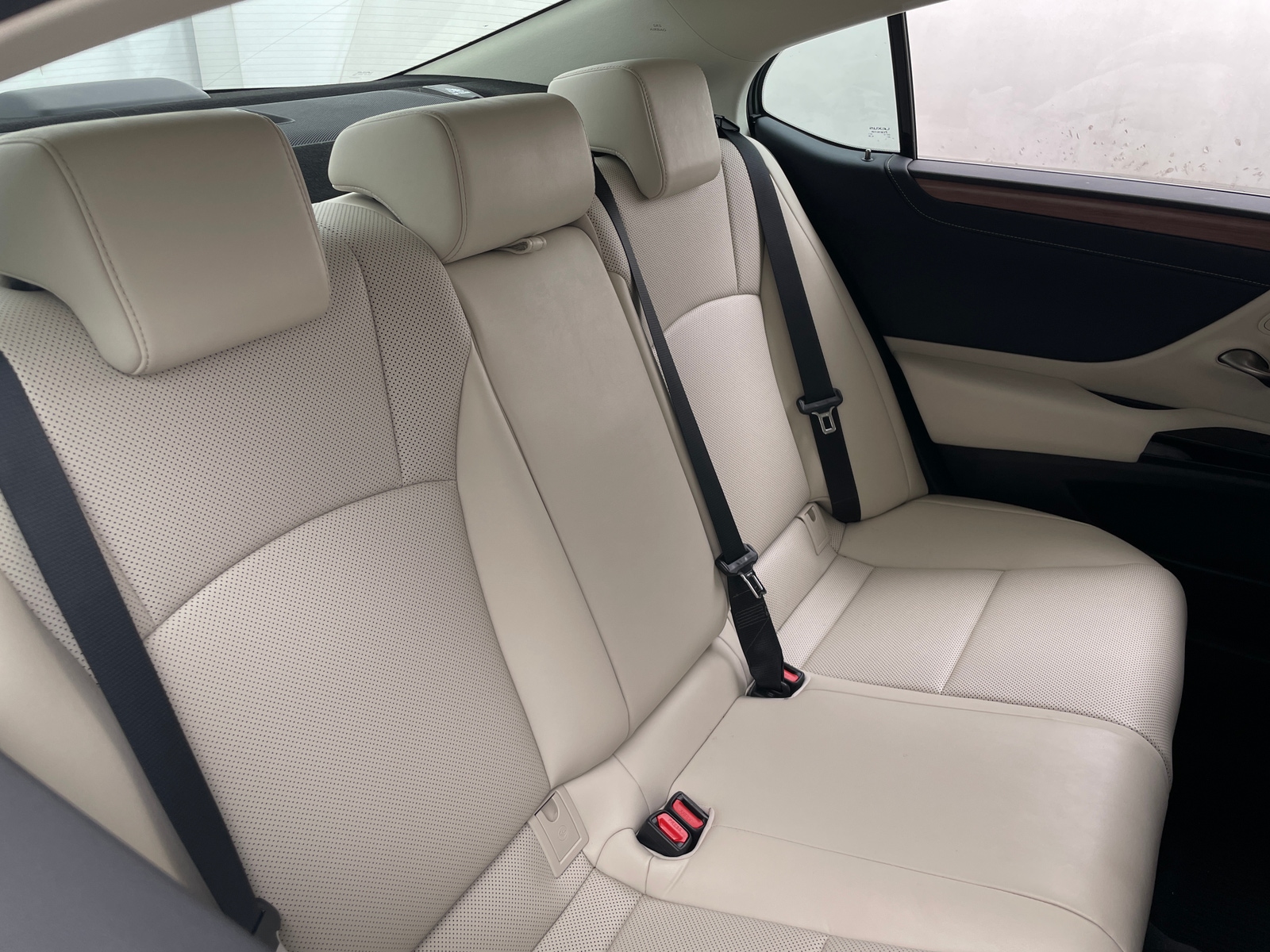 Thumbnail: 2025 Lexus ES - 5