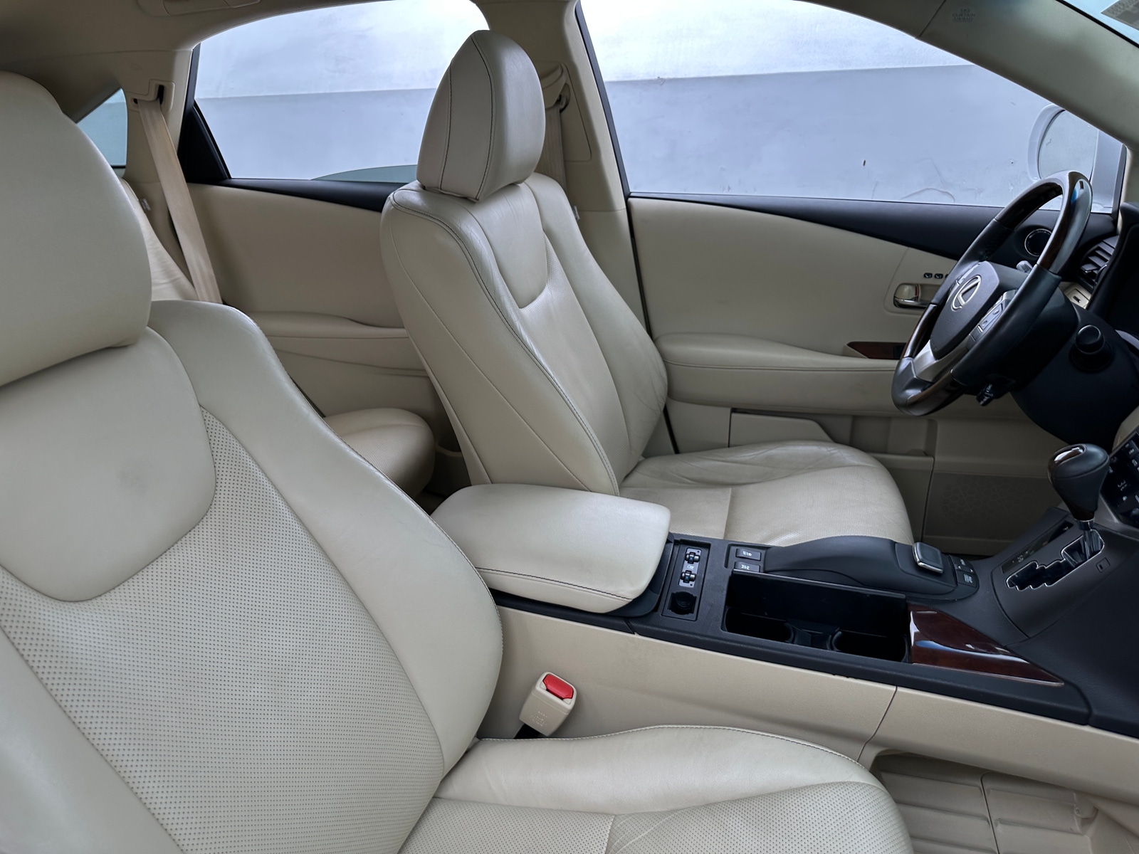 Thumbnail: 2015 Lexus RX - 2