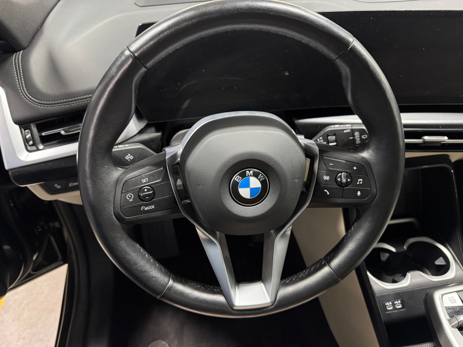 Thumbnail: 2023 BMW X1 - 4