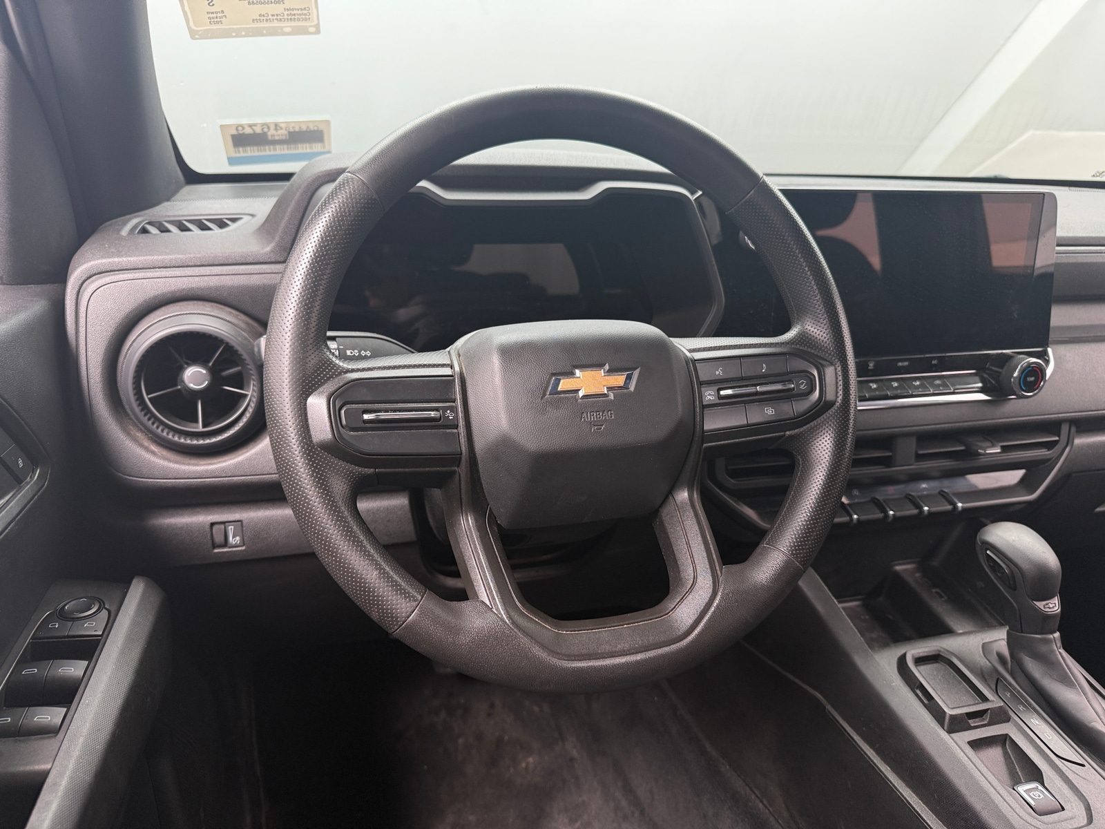 Thumbnail: 2023 Chevrolet Colorado - 5