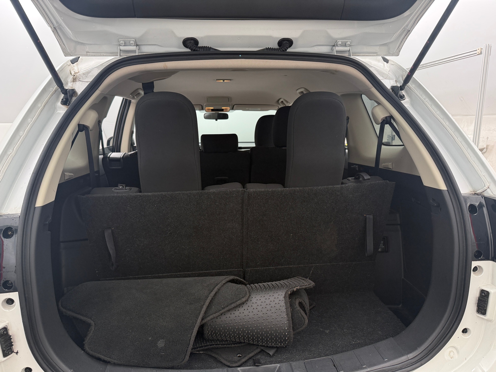 Thumbnail: 2020 Mitsubishi Outlander - 7