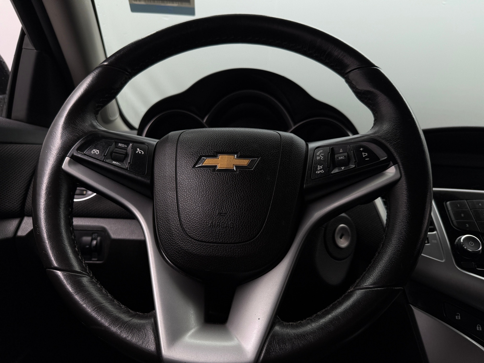 Thumbnail: 2012 Chevrolet Cruze - 5