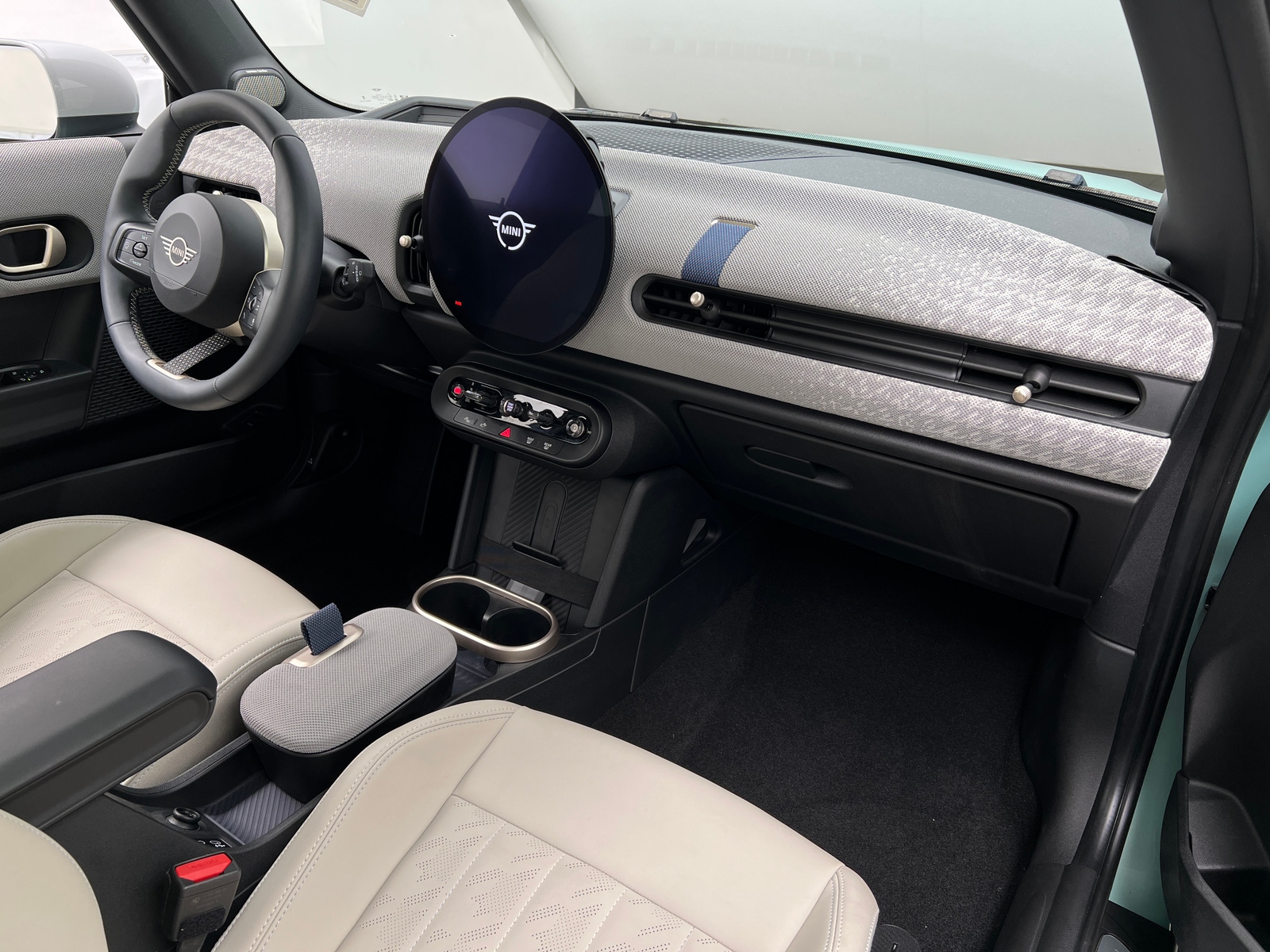 Thumbnail: 2025 MINI Cooper Hardtop - 2