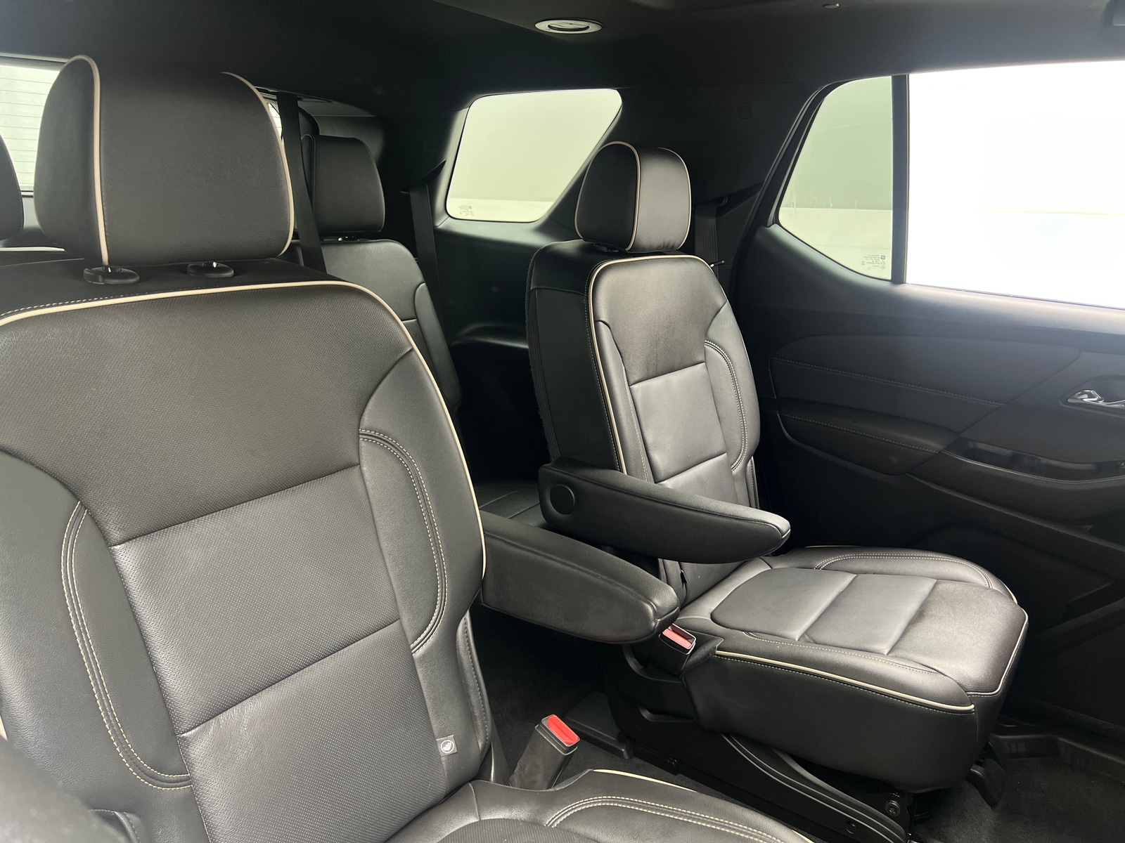 Thumbnail: 2023 Chevrolet Traverse - 5