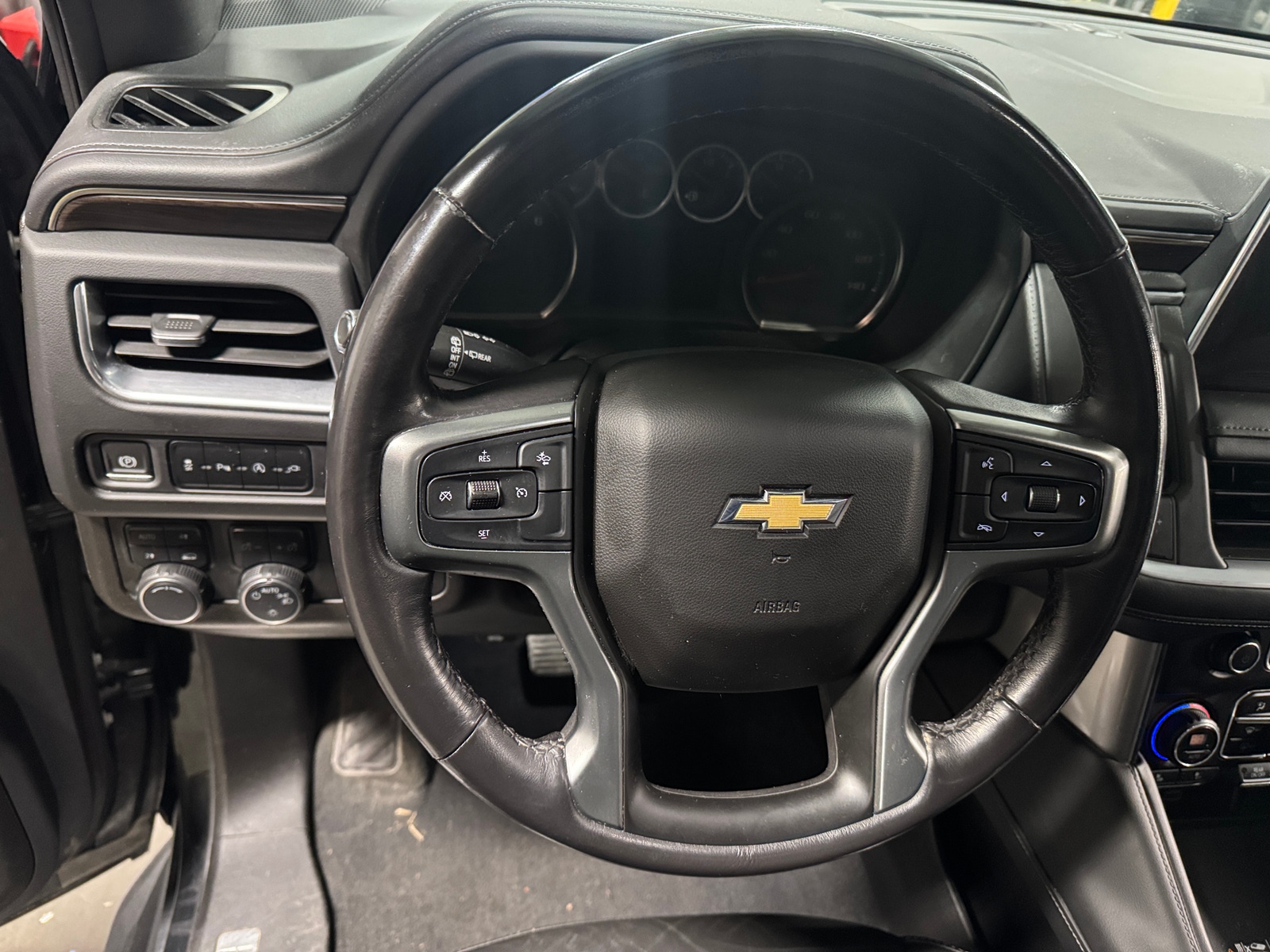 Thumbnail: 2021 Chevrolet Tahoe - 4