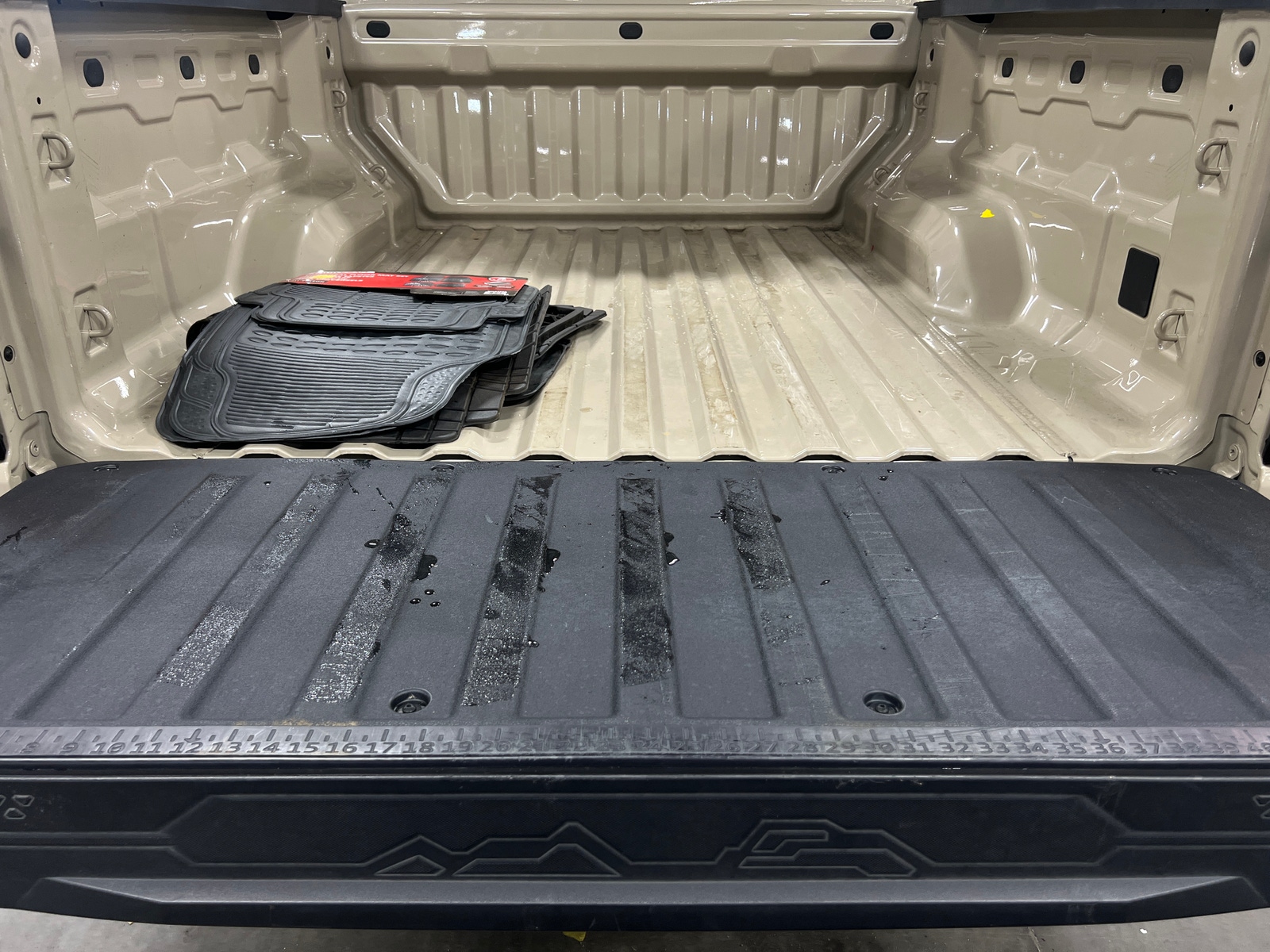 Thumbnail: 2024 Chevrolet Colorado - 7