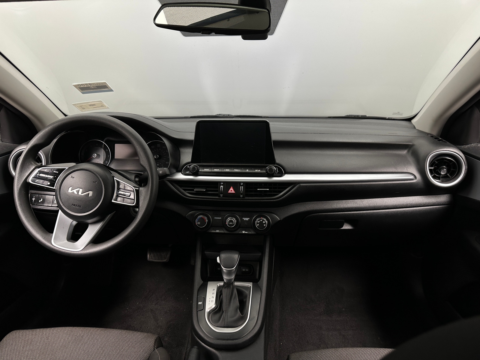 Thumbnail: 2023 Kia Forte - 3