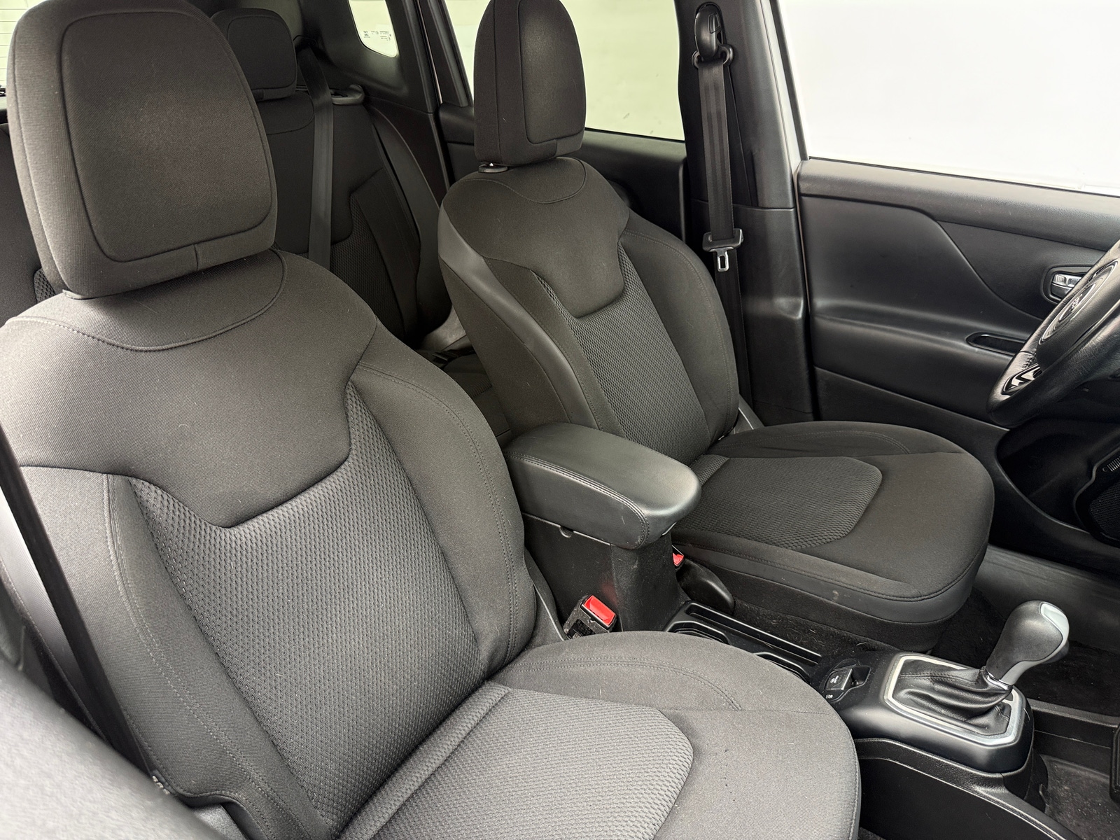 Thumbnail: 2018 Jeep Renegade - 2