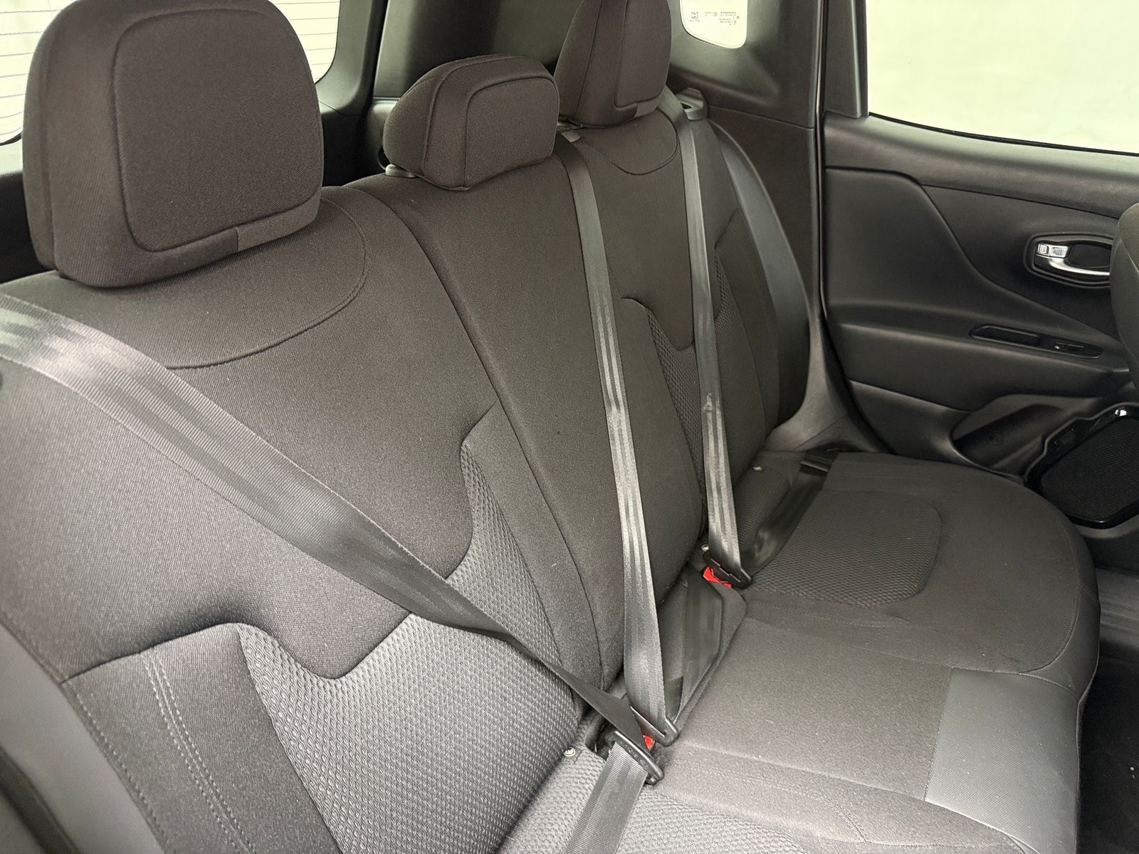 Thumbnail: 2018 Jeep Renegade - 6