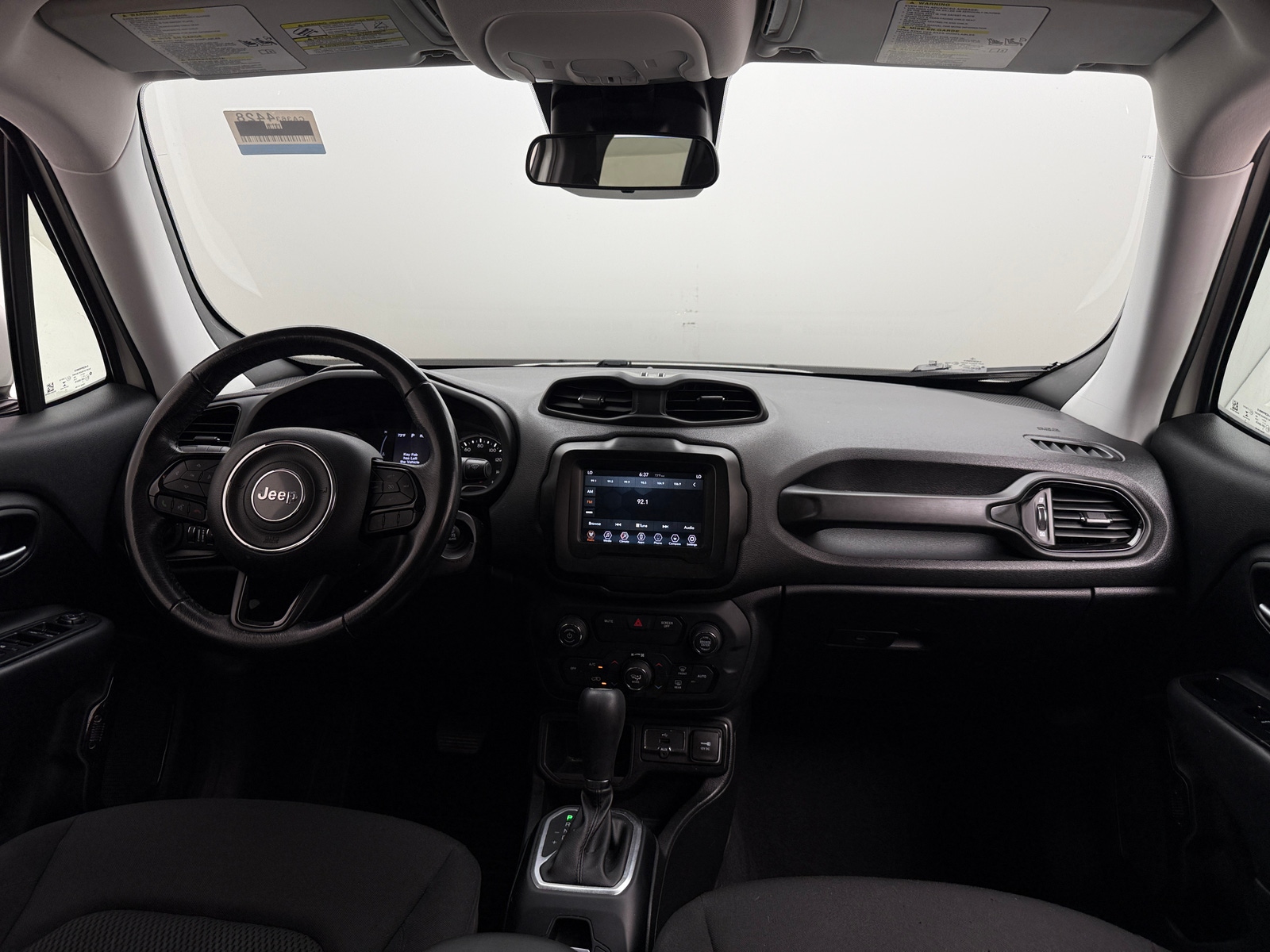 Thumbnail: 2018 Jeep Renegade - 3